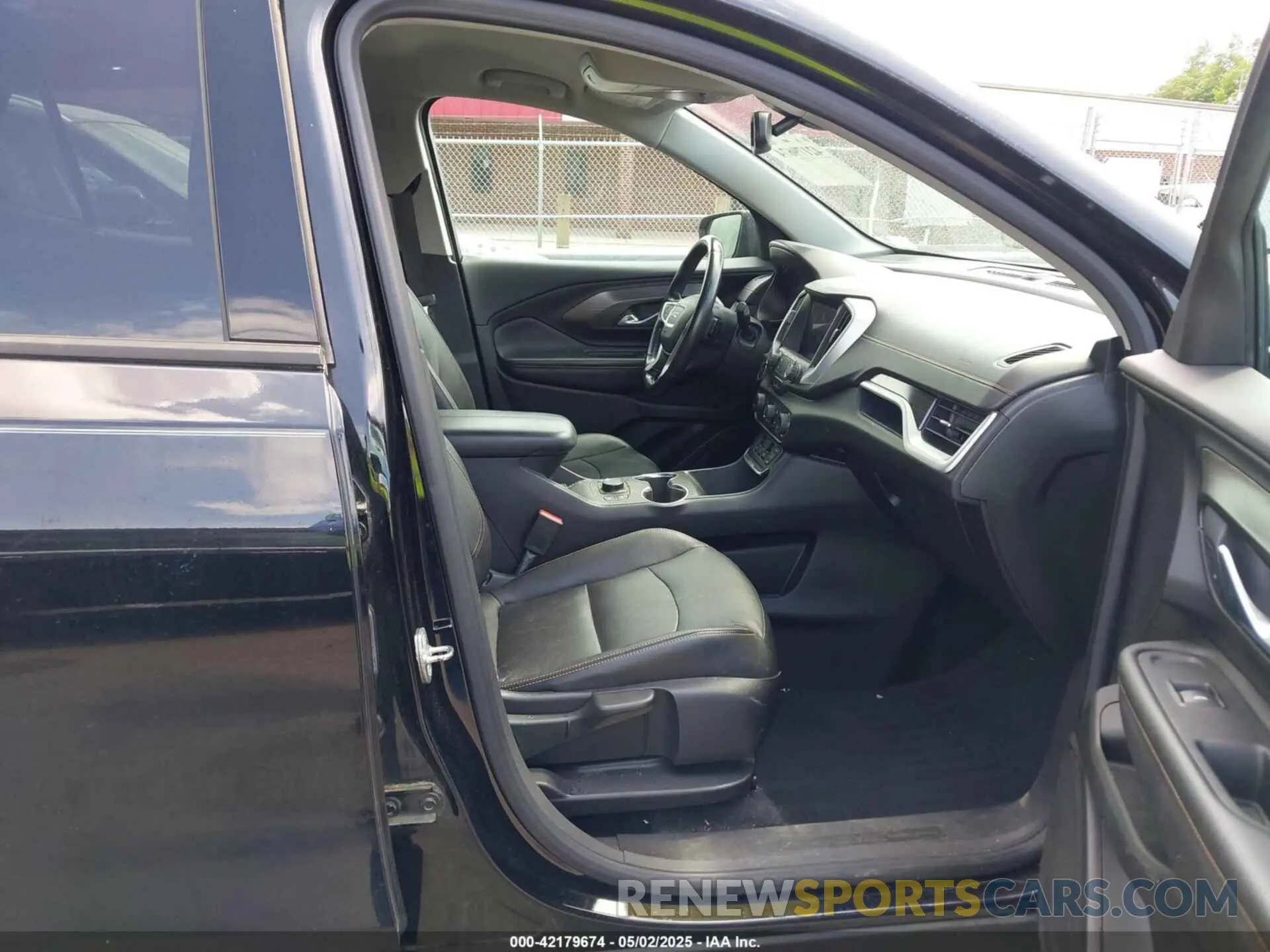 5 Photograph of a damaged car 3GKALVEX3KL196329 GMC TERRAIN 2019