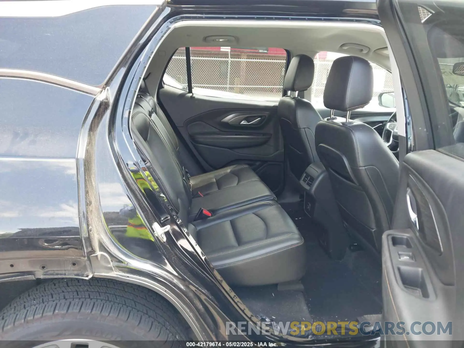 8 Photograph of a damaged car 3GKALVEX3KL196329 GMC TERRAIN 2019