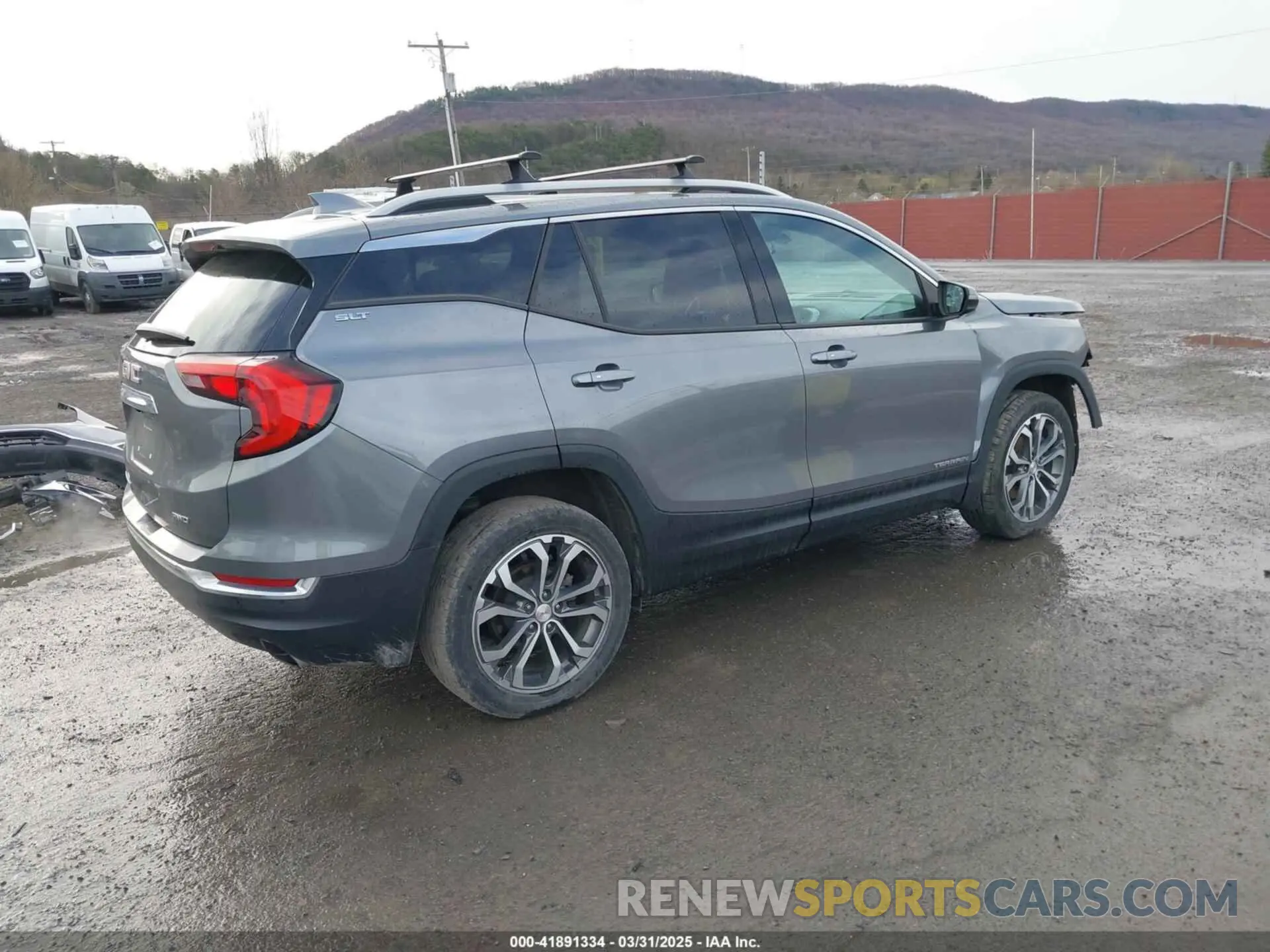 4 Photograph of a damaged car 3GKALVEX5KL384320 GMC TERRAIN 2019