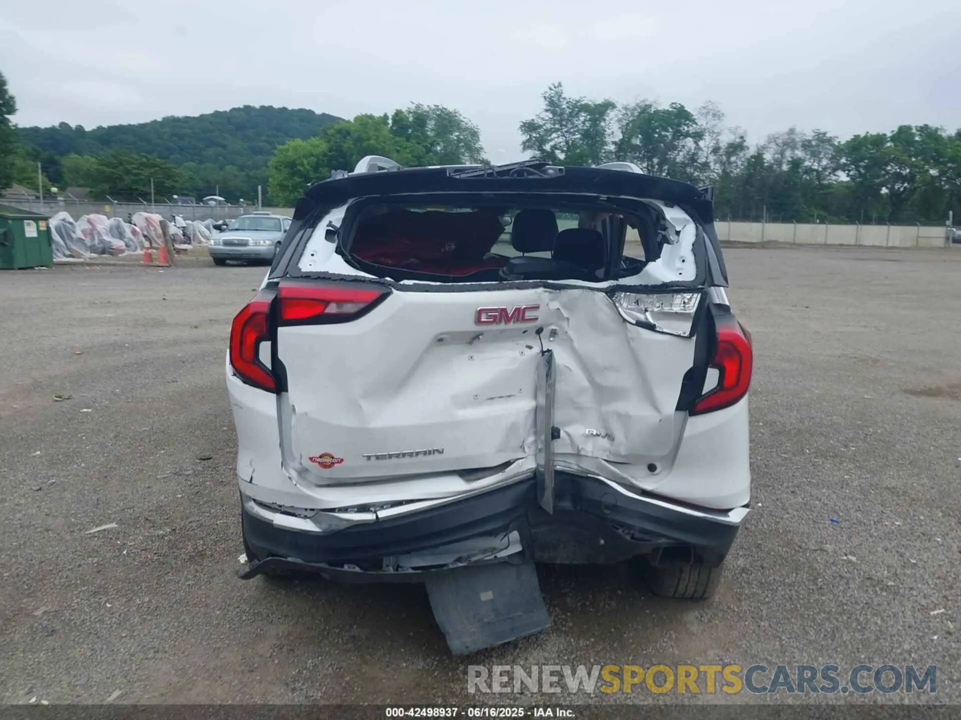 17 Photograph of a damaged car 3GKALVEX7KL278581 GMC TERRAIN 2019