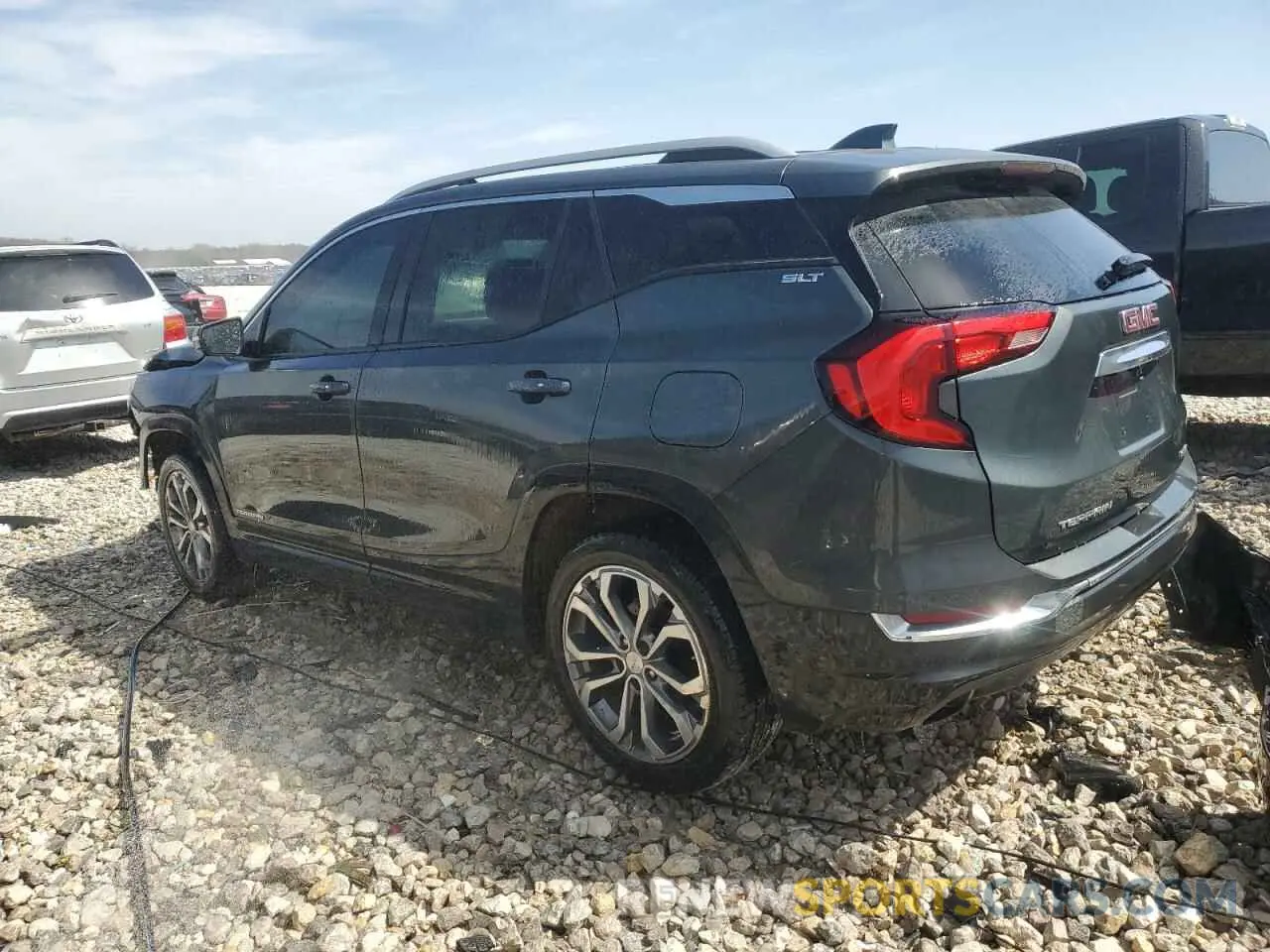 2 Photograph of a damaged car 3GKALVEX7KL358821 GMC TERRAIN 2019