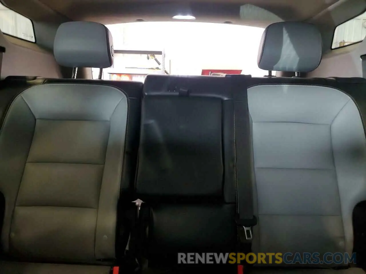 10 Photograph of a damaged car 3GKALWEU7KL292234 GMC TERRAIN 2019