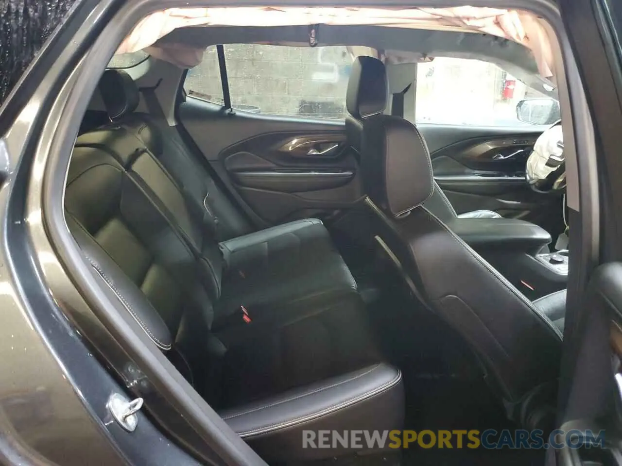 11 Photograph of a damaged car 3GKALXEX4KL262897 GMC TERRAIN 2019