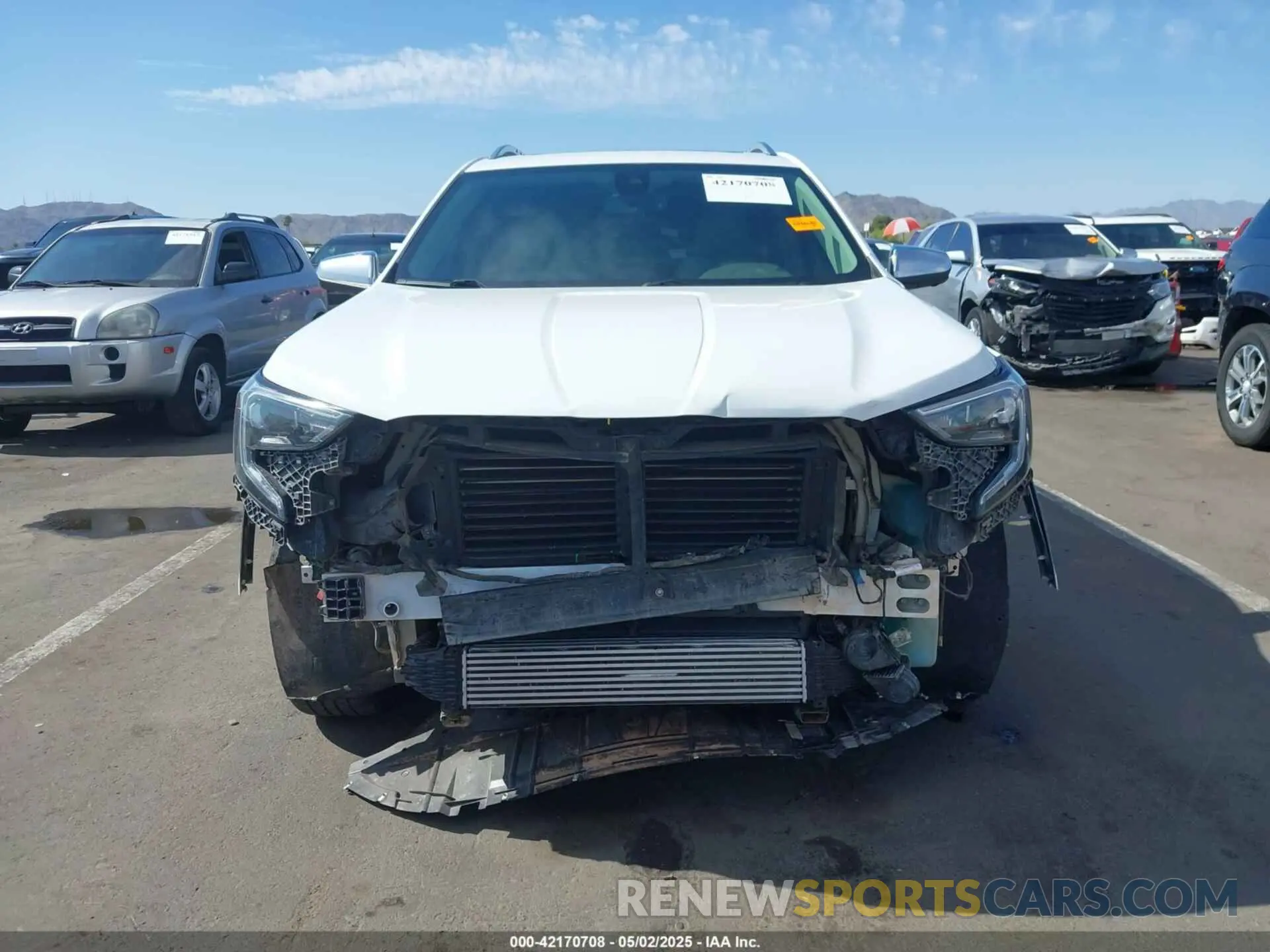 13 Photograph of a damaged car 3GKALXEX4KL394770 GMC TERRAIN 2019