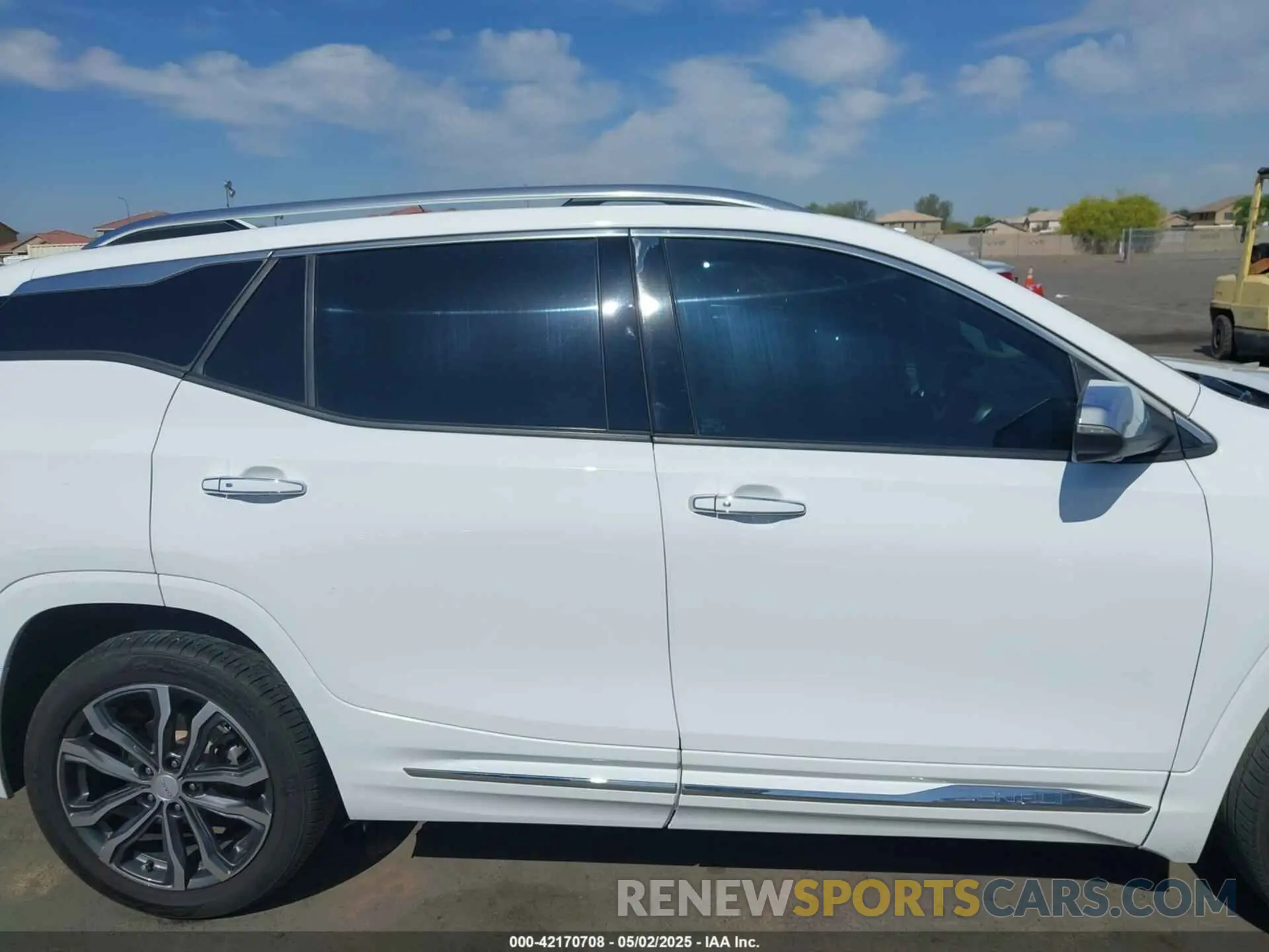 14 Photograph of a damaged car 3GKALXEX4KL394770 GMC TERRAIN 2019