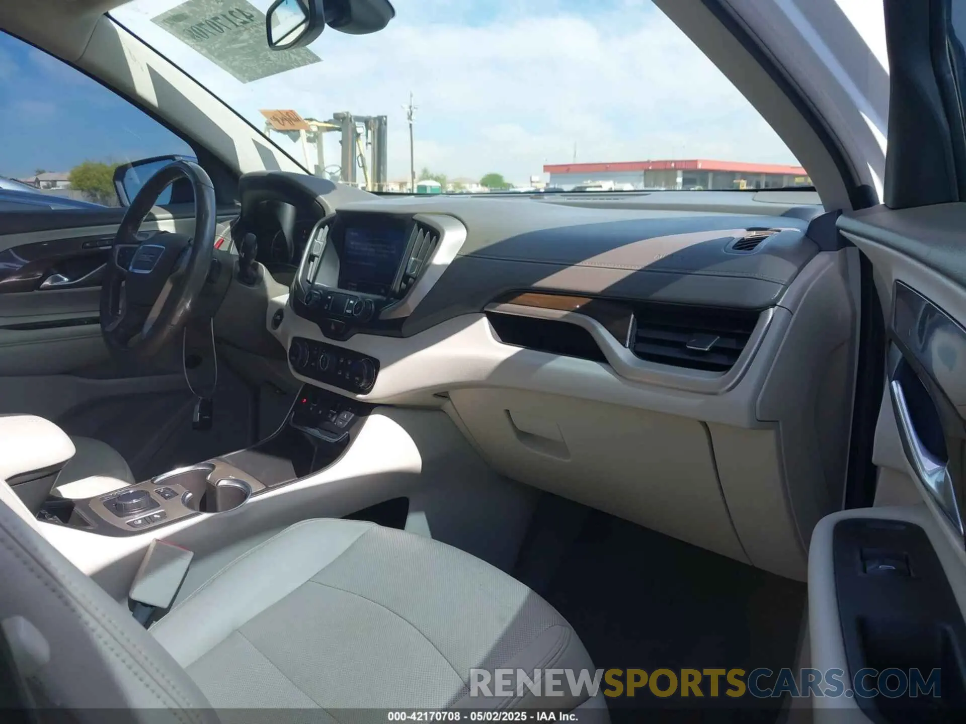 5 Photograph of a damaged car 3GKALXEX4KL394770 GMC TERRAIN 2019