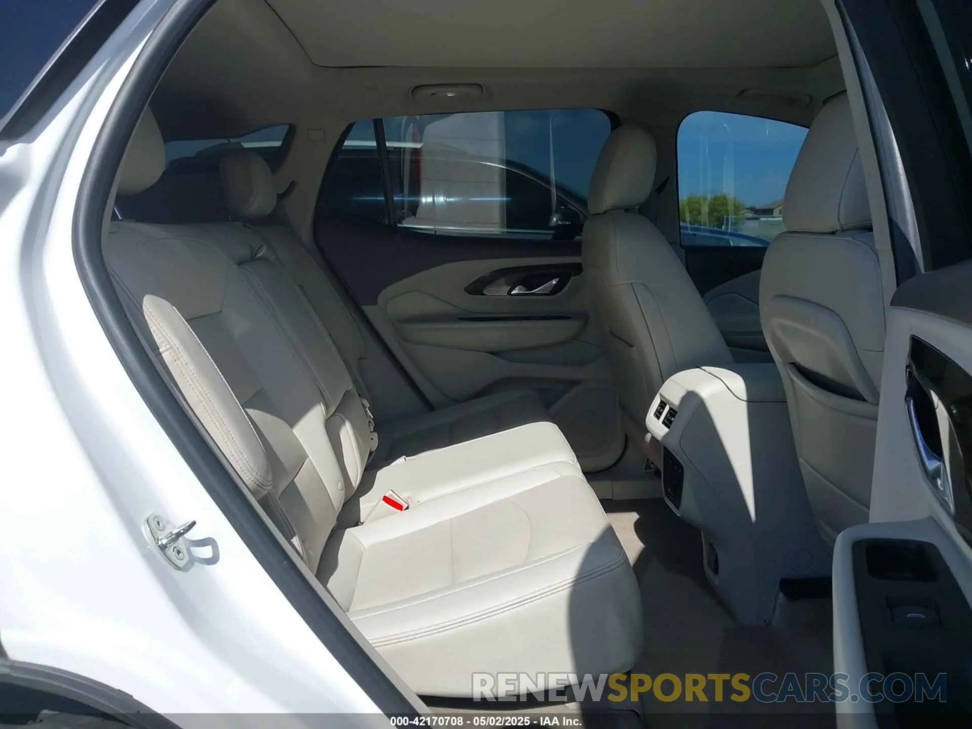 8 Photograph of a damaged car 3GKALXEX4KL394770 GMC TERRAIN 2019