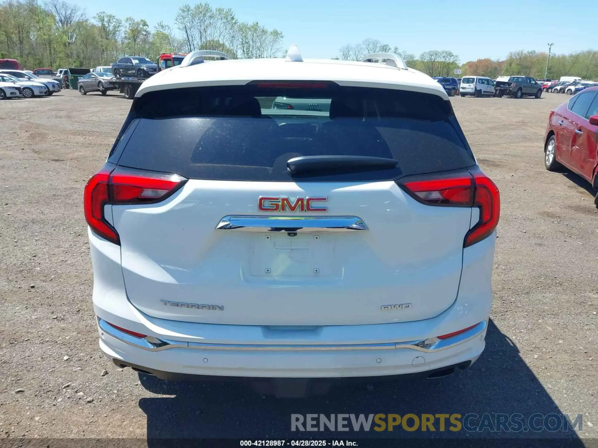 16 Photograph of a damaged car 3GKALXEX9KL150337 GMC TERRAIN 2019