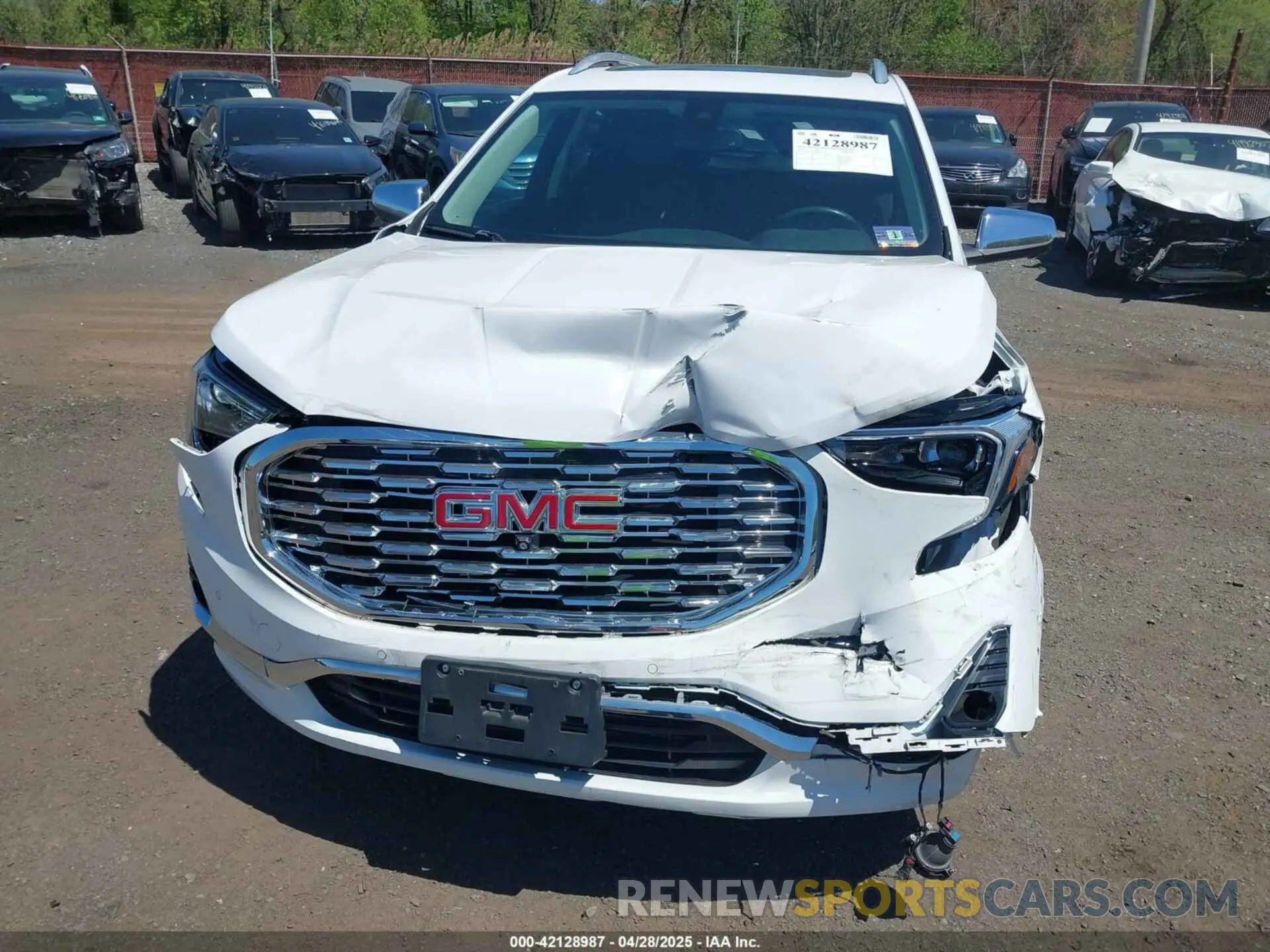 17 Photograph of a damaged car 3GKALXEX9KL150337 GMC TERRAIN 2019