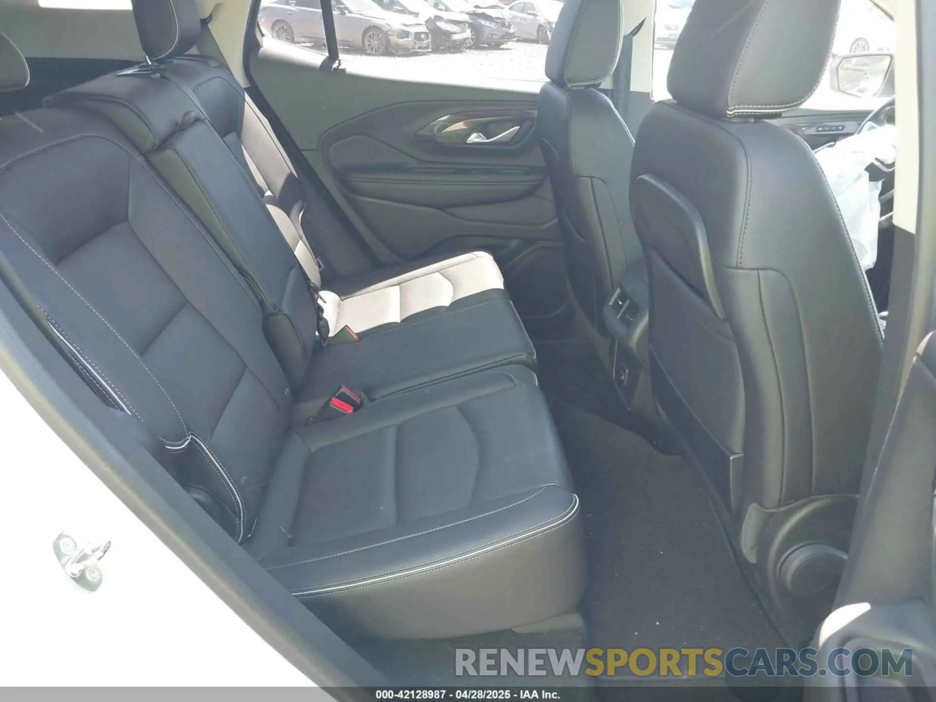 8 Photograph of a damaged car 3GKALXEX9KL150337 GMC TERRAIN 2019
