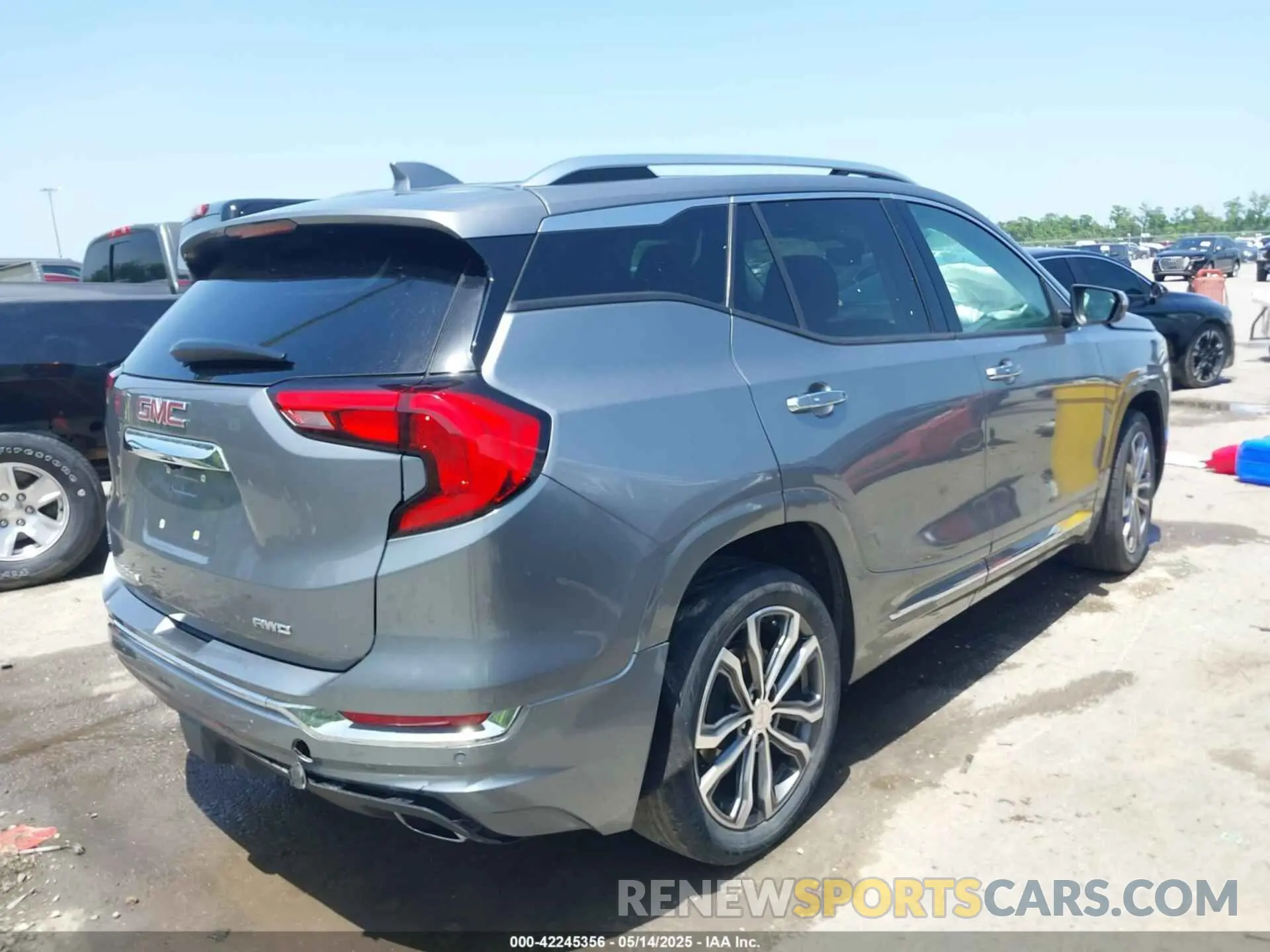 4 Photograph of a damaged car 3GKALXEX9KL150595 GMC TERRAIN 2019