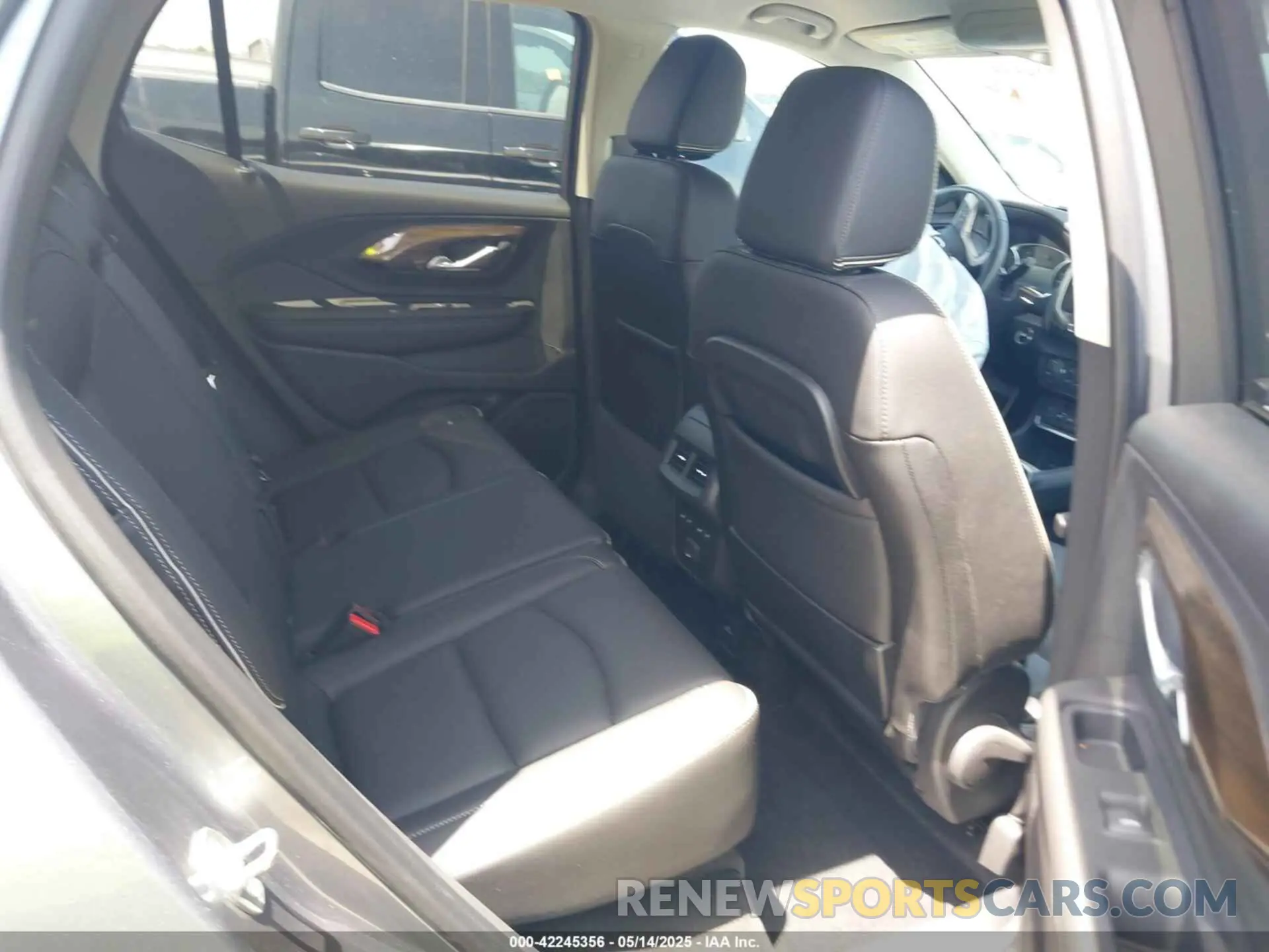 8 Photograph of a damaged car 3GKALXEX9KL150595 GMC TERRAIN 2019