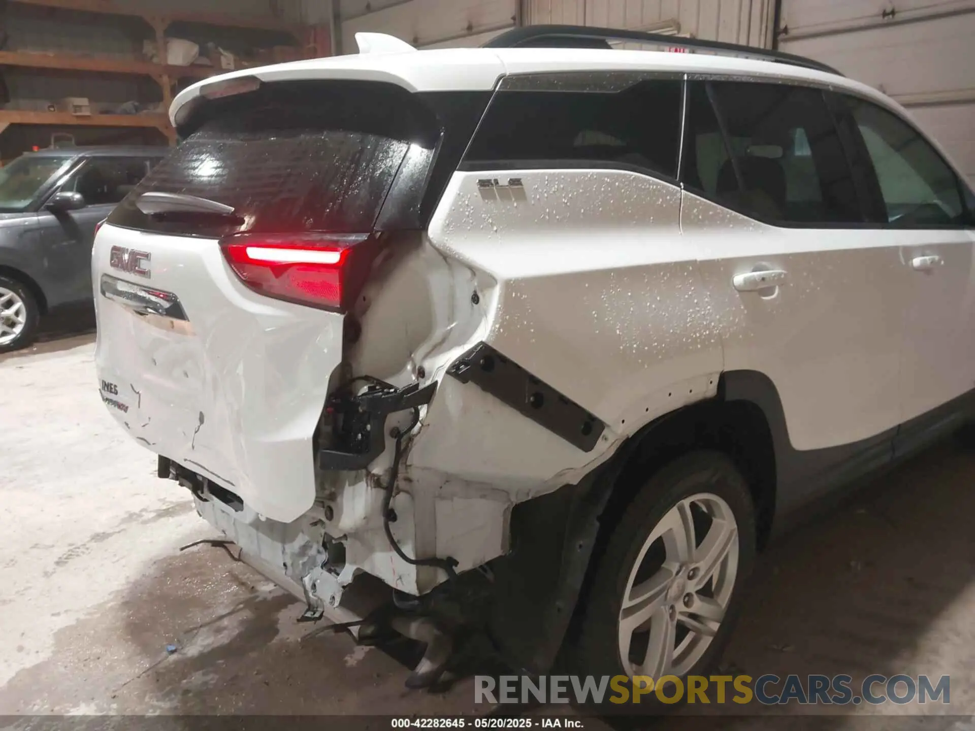 18 Photograph of a damaged car 3GKALMEV0LL146725 GMC TERRAIN 2020