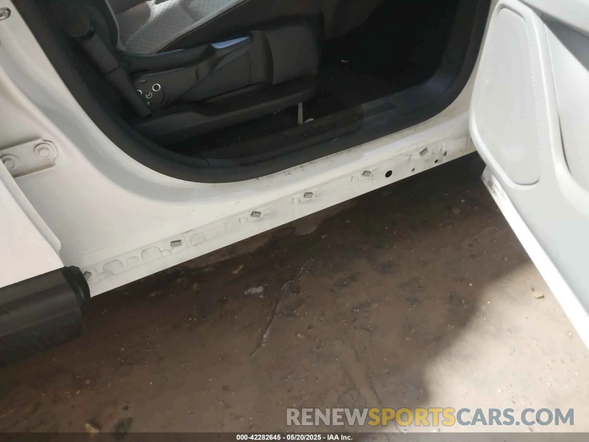 22 Photograph of a damaged car 3GKALMEV0LL146725 GMC TERRAIN 2020