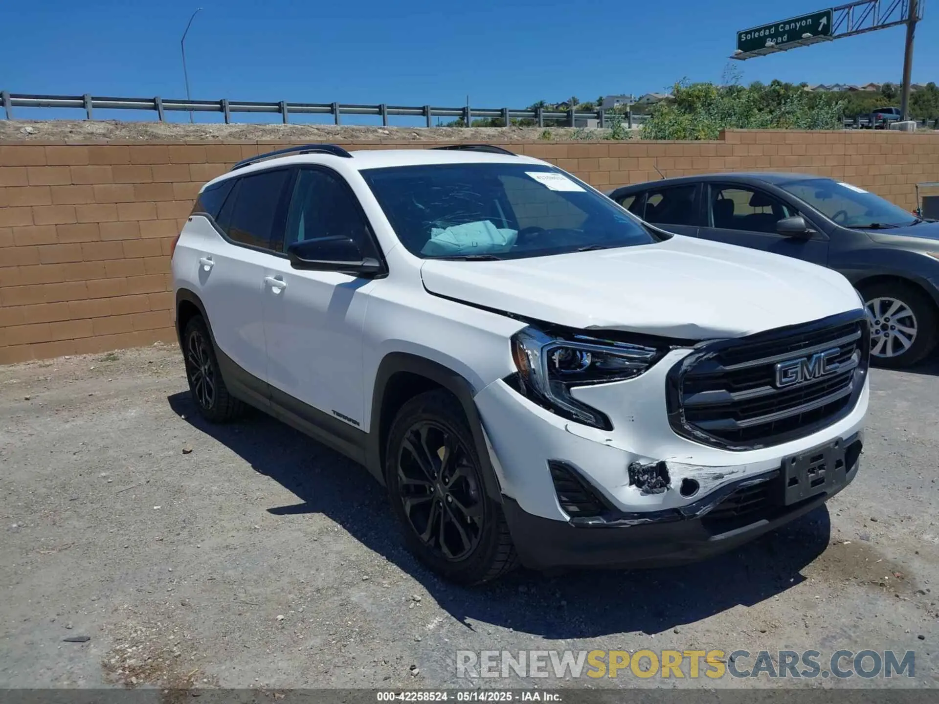 1 Photograph of a damaged car 3GKALMEV0LL174136 GMC TERRAIN 2020