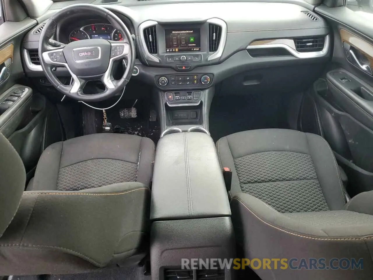 8 Photograph of a damaged car 3GKALMEV0LL215526 GMC TERRAIN 2020