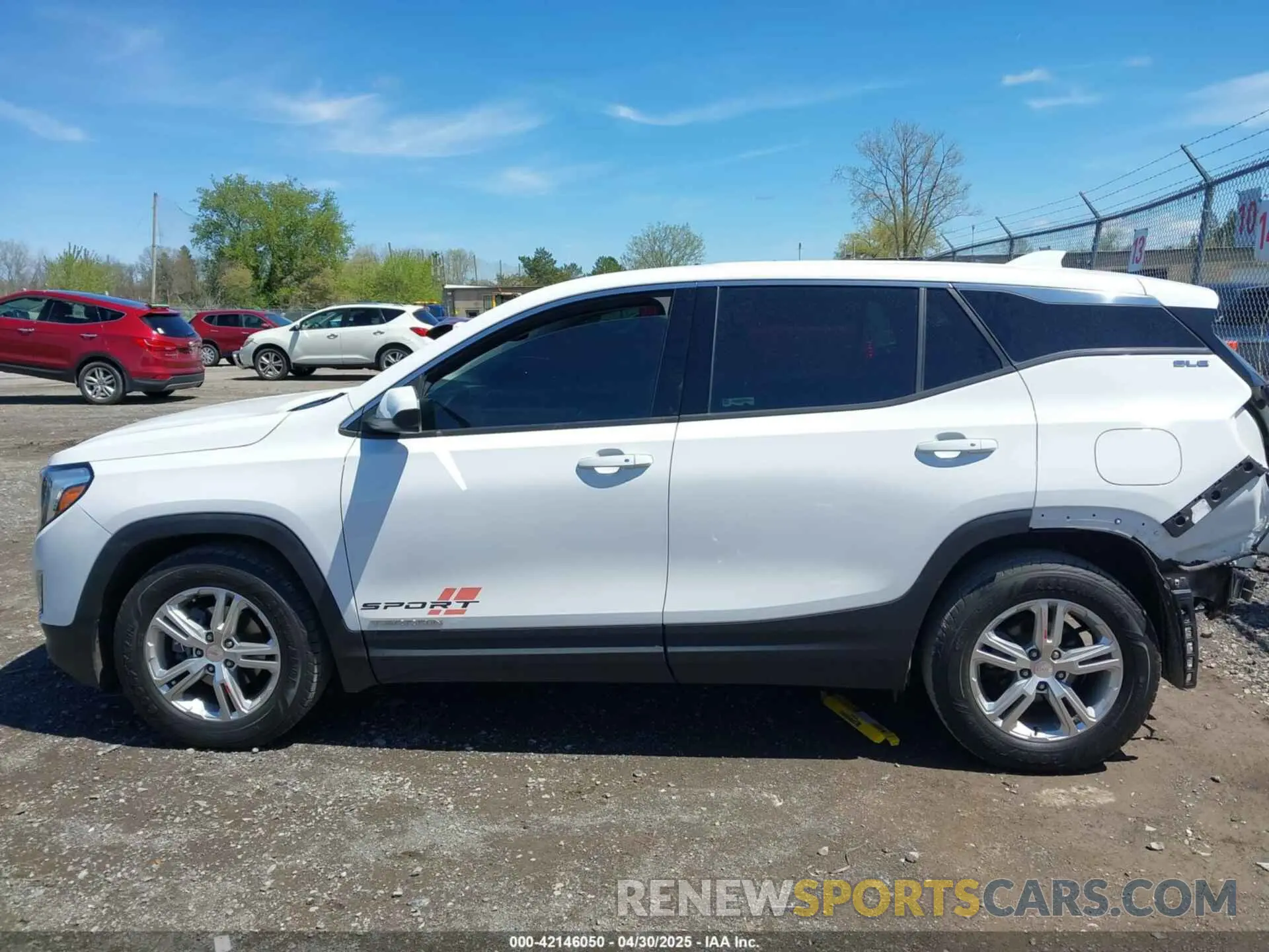 15 Photograph of a damaged car 3GKALMEV1LL134843 GMC TERRAIN 2020