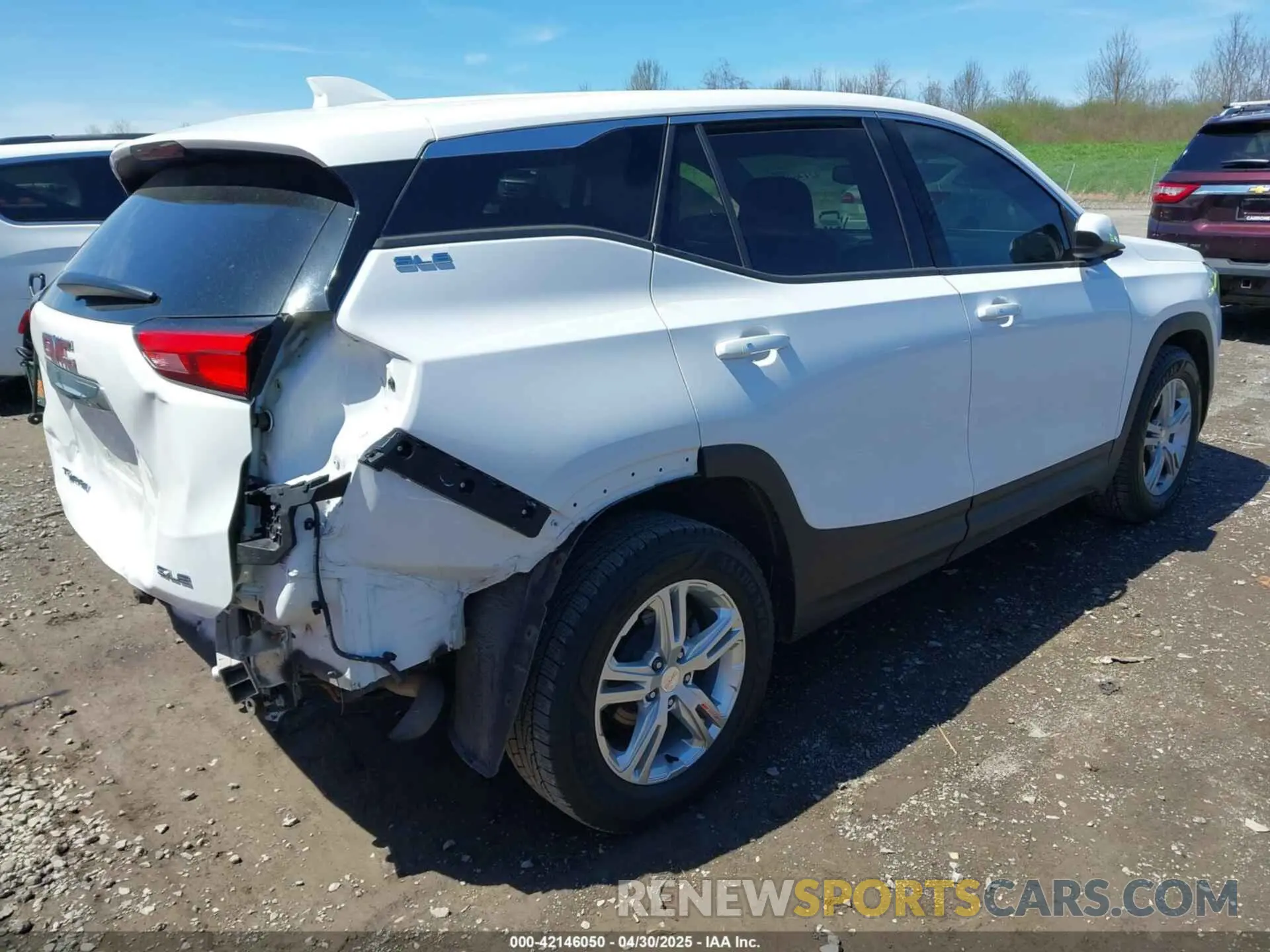4 Photograph of a damaged car 3GKALMEV1LL134843 GMC TERRAIN 2020