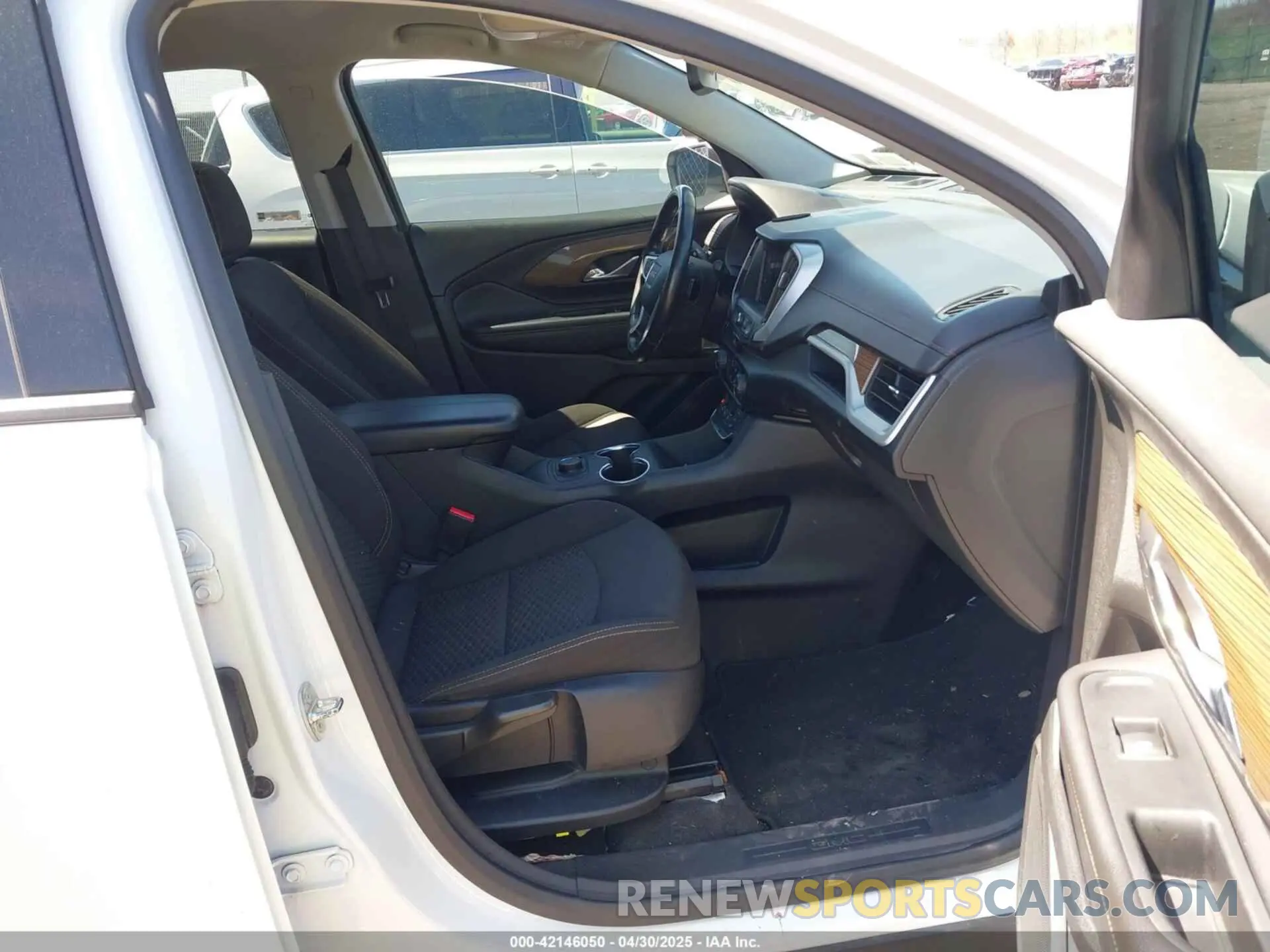 5 Photograph of a damaged car 3GKALMEV1LL134843 GMC TERRAIN 2020