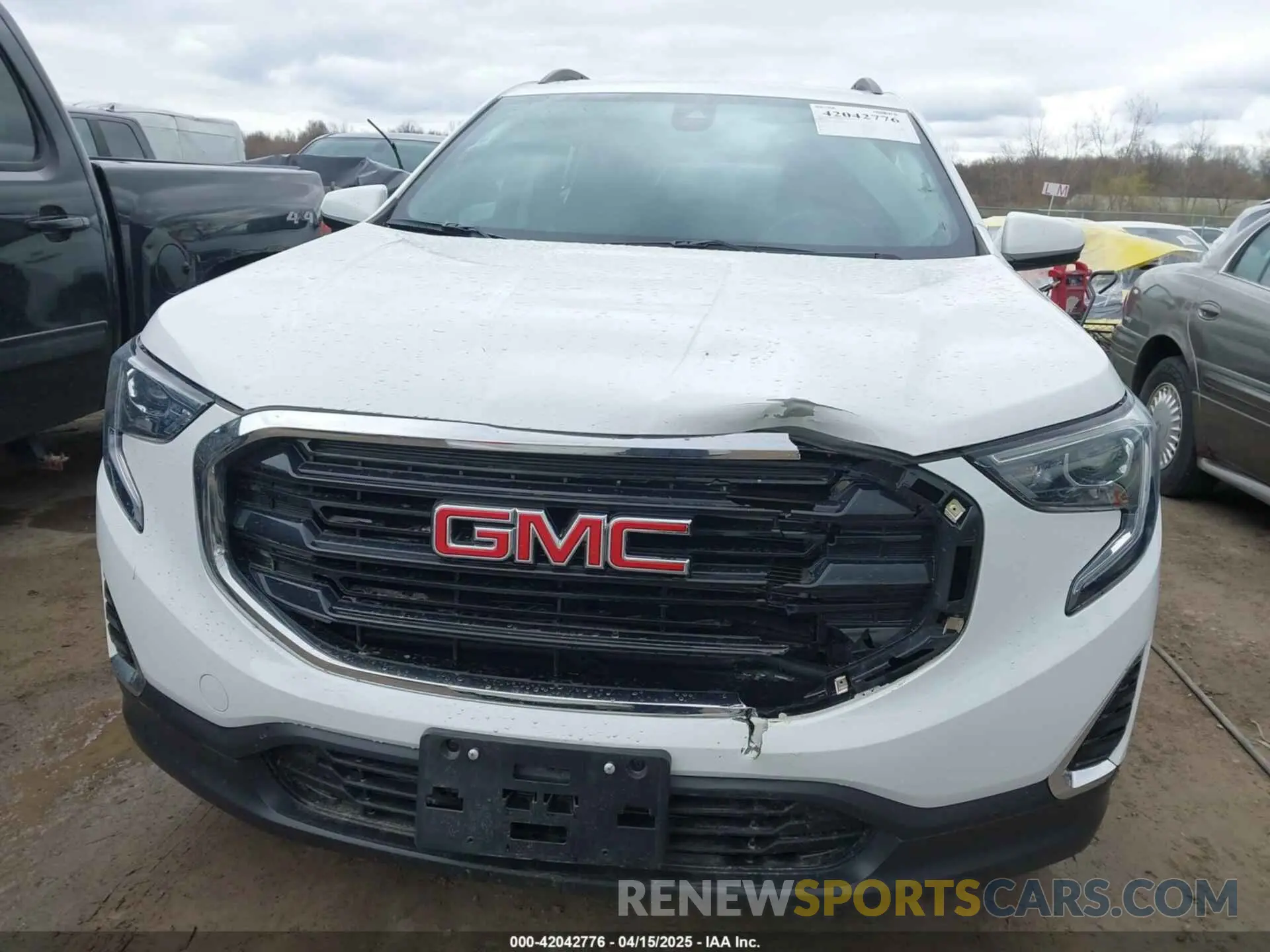 13 Photograph of a damaged car 3GKALMEV1LL141985 GMC TERRAIN 2020