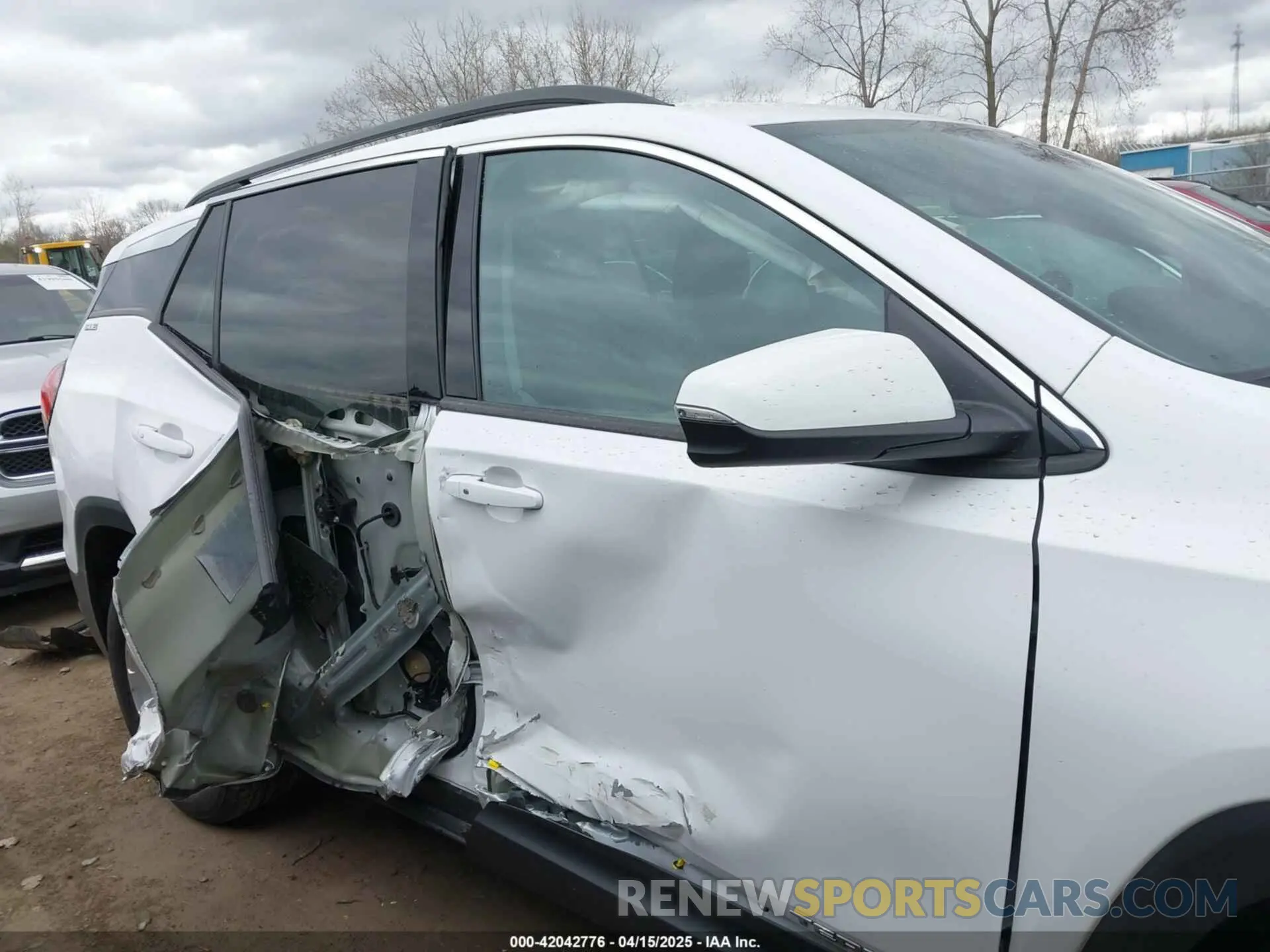 14 Photograph of a damaged car 3GKALMEV1LL141985 GMC TERRAIN 2020