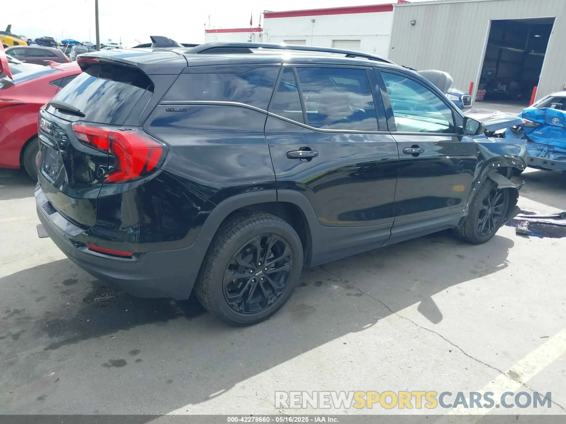 4 Photograph of a damaged car 3GKALMEV1LL344326 GMC TERRAIN 2020