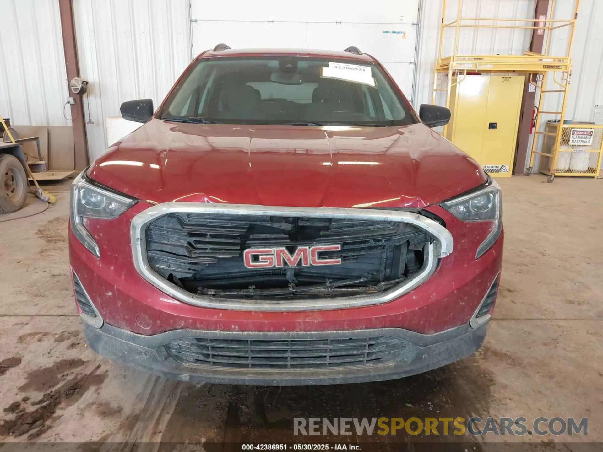 12 Photograph of a damaged car 3GKALMEV2LL102838 GMC TERRAIN 2020
