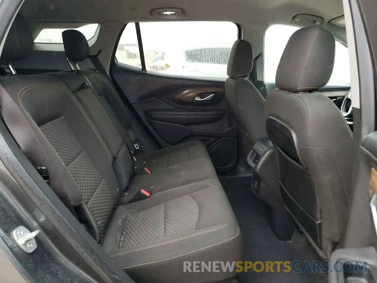 11 Photograph of a damaged car 3GKALMEV2LL133510 GMC TERRAIN 2020