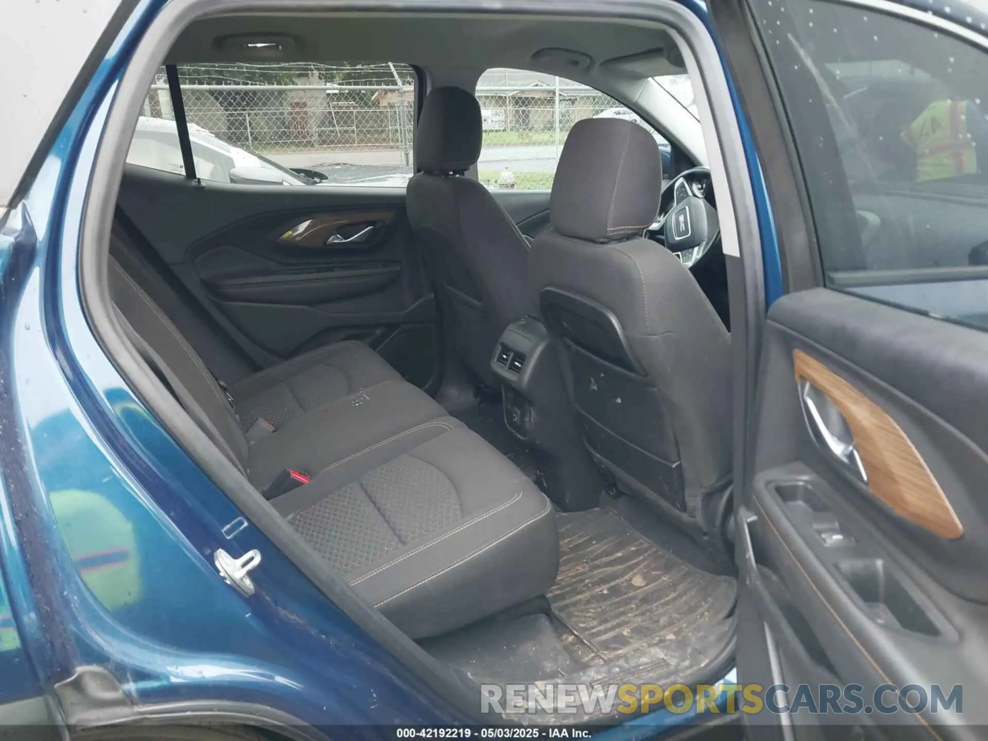 8 Photograph of a damaged car 3GKALMEV2LL154731 GMC TERRAIN 2020