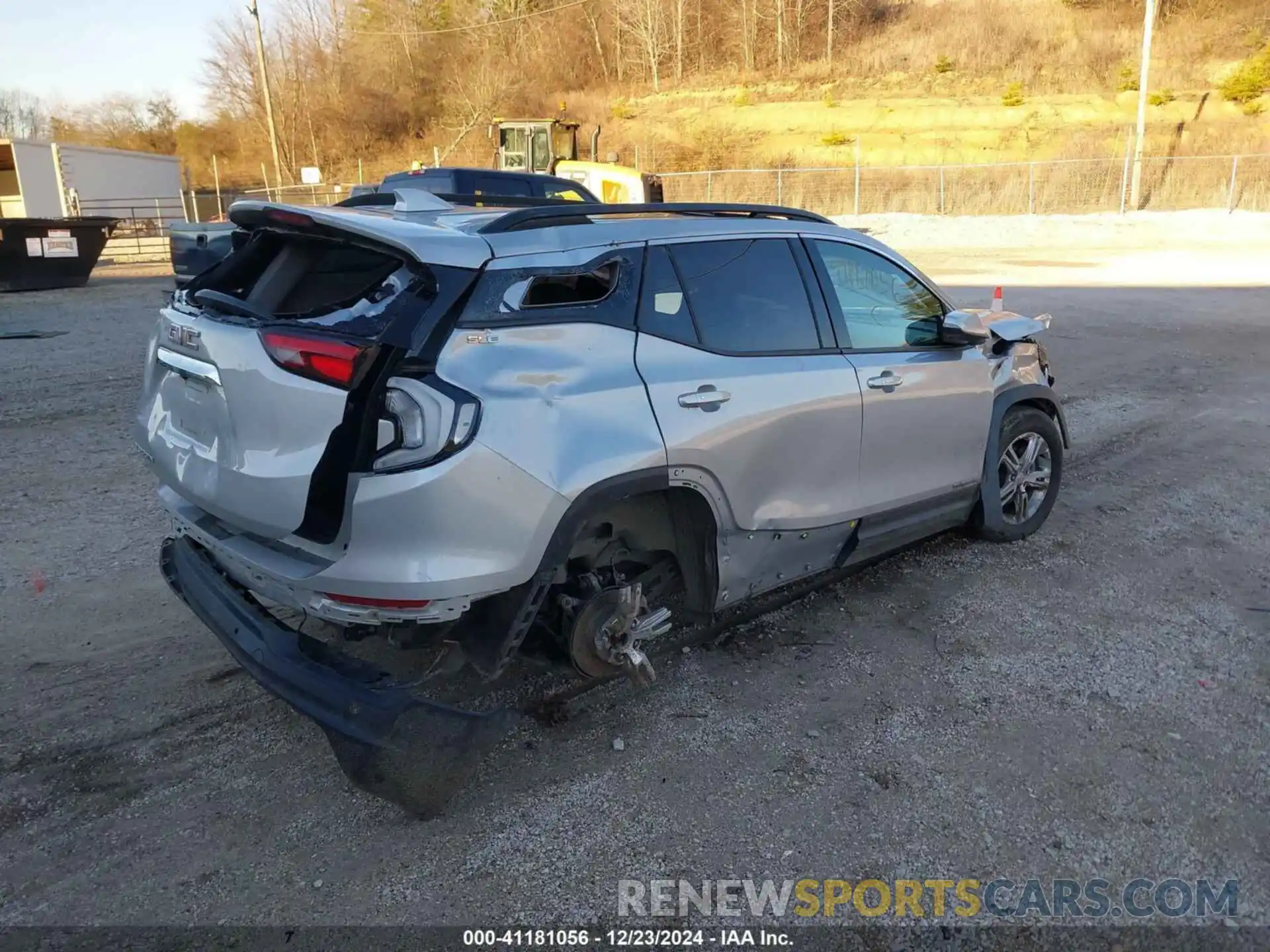 4 Photograph of a damaged car 3GKALMEV2LL220873 GMC TERRAIN 2020