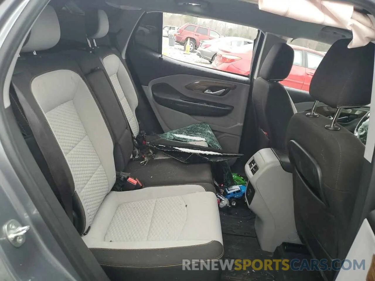 11 Photograph of a damaged car 3GKALMEV2LL334484 GMC TERRAIN 2020