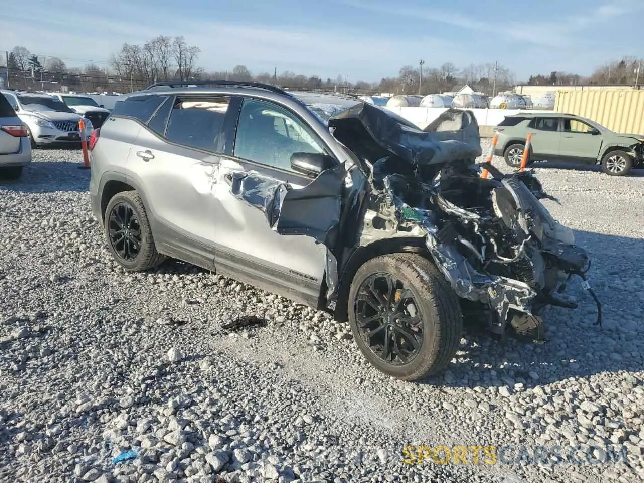 4 Photograph of a damaged car 3GKALMEV3LL317791 GMC TERRAIN 2020