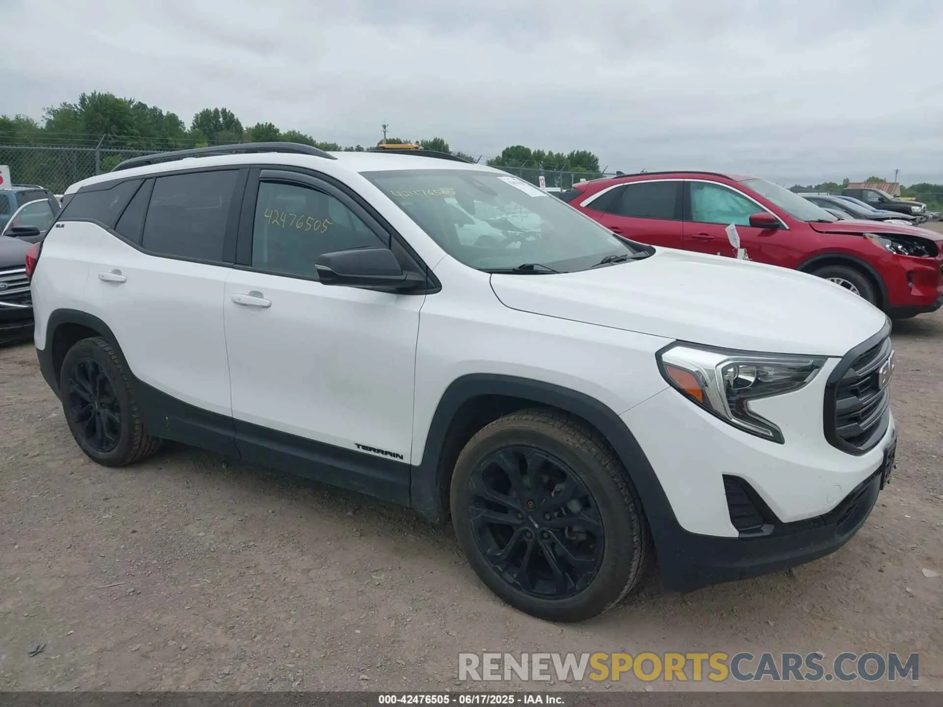 1 Photograph of a damaged car 3GKALMEV4LL204321 GMC TERRAIN 2020