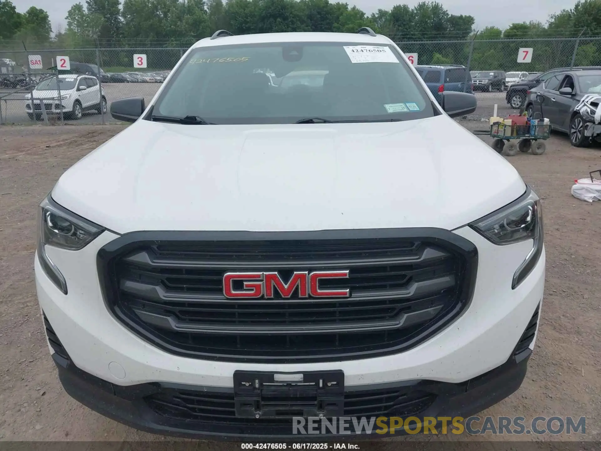12 Photograph of a damaged car 3GKALMEV4LL204321 GMC TERRAIN 2020