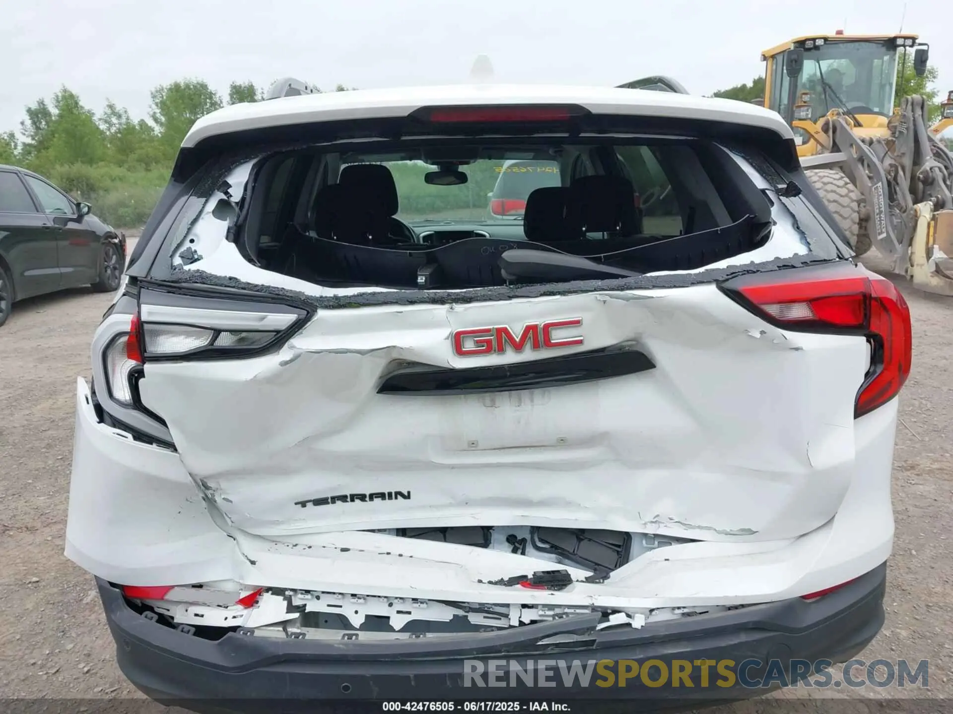 6 Photograph of a damaged car 3GKALMEV4LL204321 GMC TERRAIN 2020