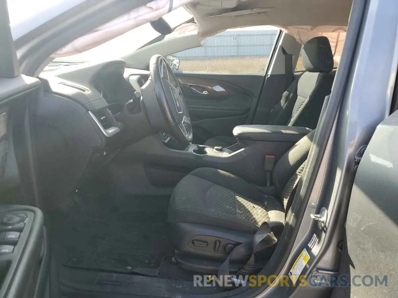 7 Photograph of a damaged car 3GKALMEV4LL344983 GMC TERRAIN 2020