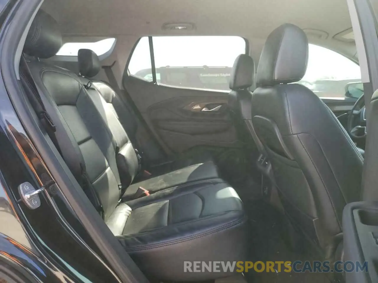 11 Photograph of a damaged car 3GKALMEV5LL156084 GMC TERRAIN 2020