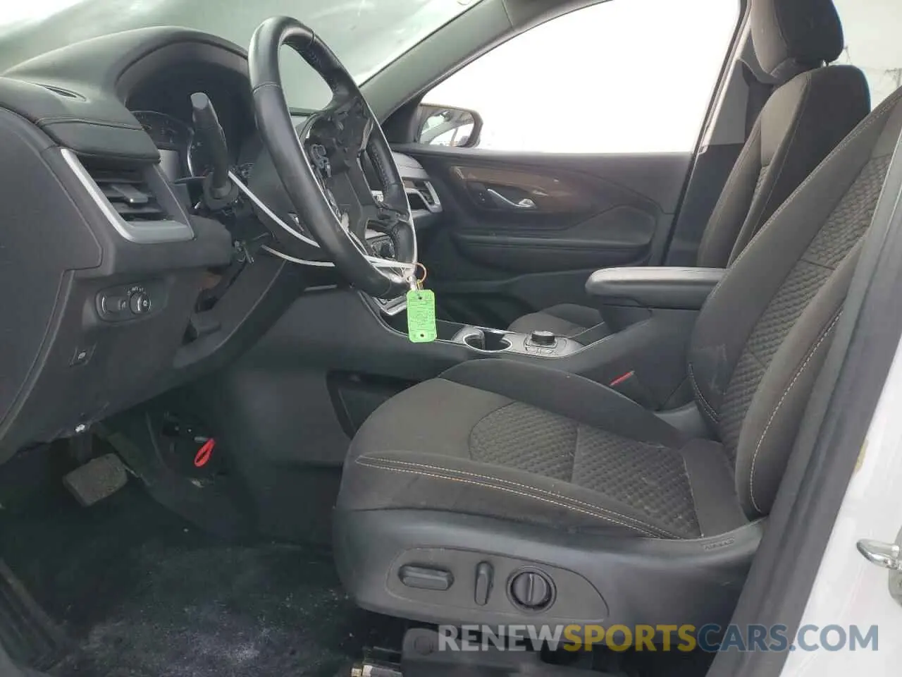 7 Photograph of a damaged car 3GKALMEV5LL184967 GMC TERRAIN 2020