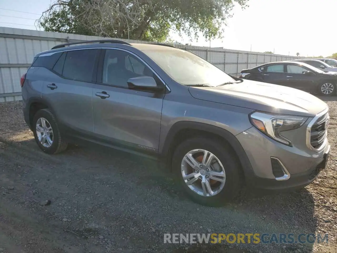 4 Photograph of a damaged car 3GKALMEV5LL247274 GMC TERRAIN 2020