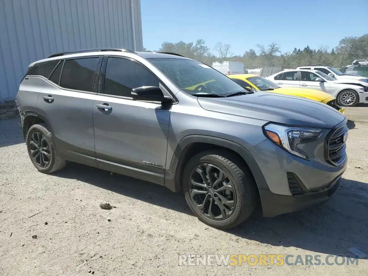 4 Photograph of a damaged car 3GKALMEV5LL312611 GMC TERRAIN 2020