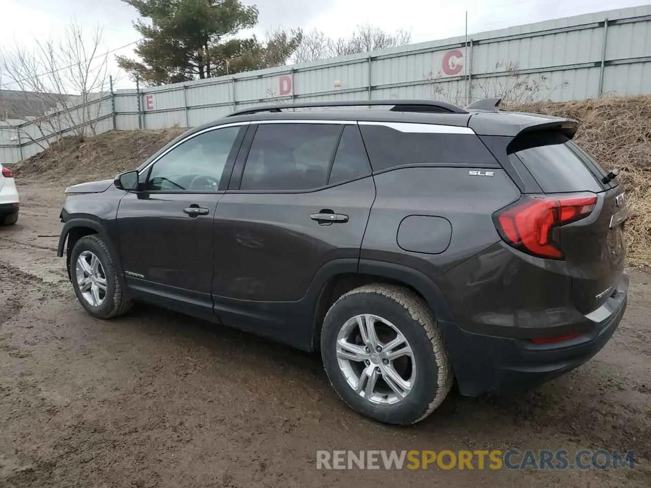2 Photograph of a damaged car 3GKALMEV6LL156112 GMC TERRAIN 2020