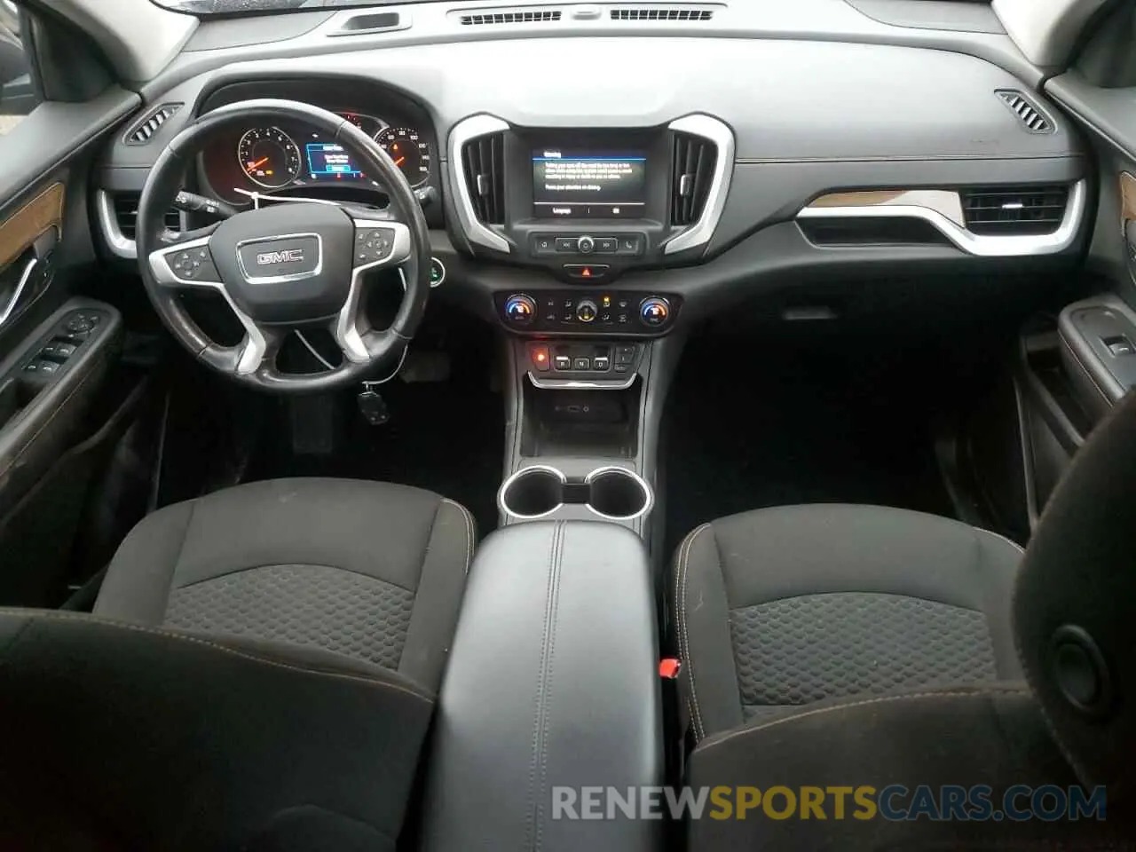8 Photograph of a damaged car 3GKALMEV6LL156112 GMC TERRAIN 2020