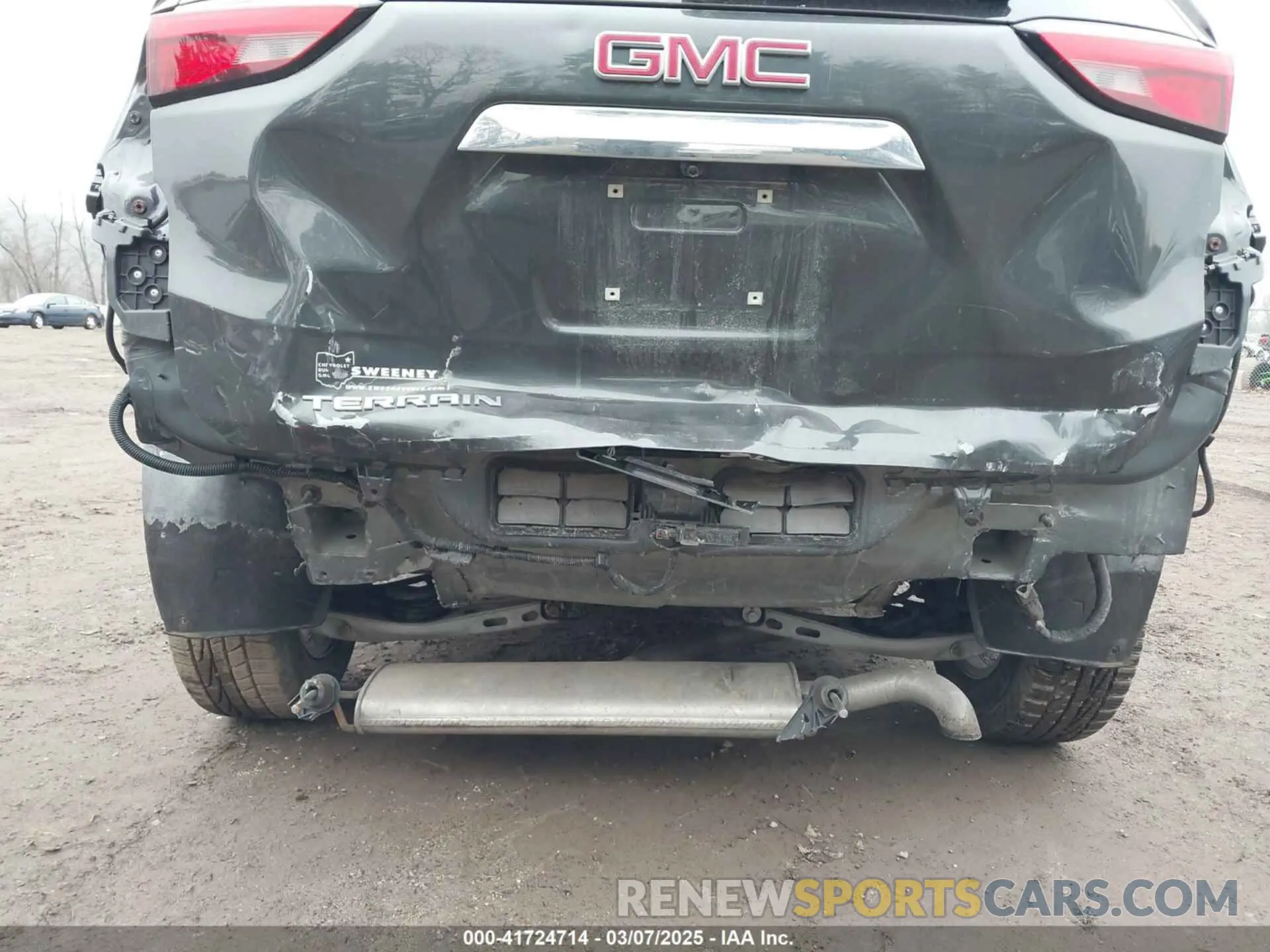 6 Photograph of a damaged car 3GKALMEV6LL194018 GMC TERRAIN 2020