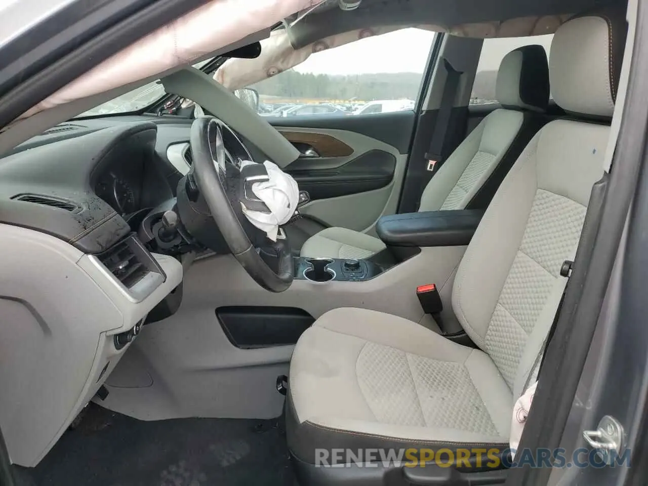 7 Photograph of a damaged car 3GKALMEV6LL304517 GMC TERRAIN 2020