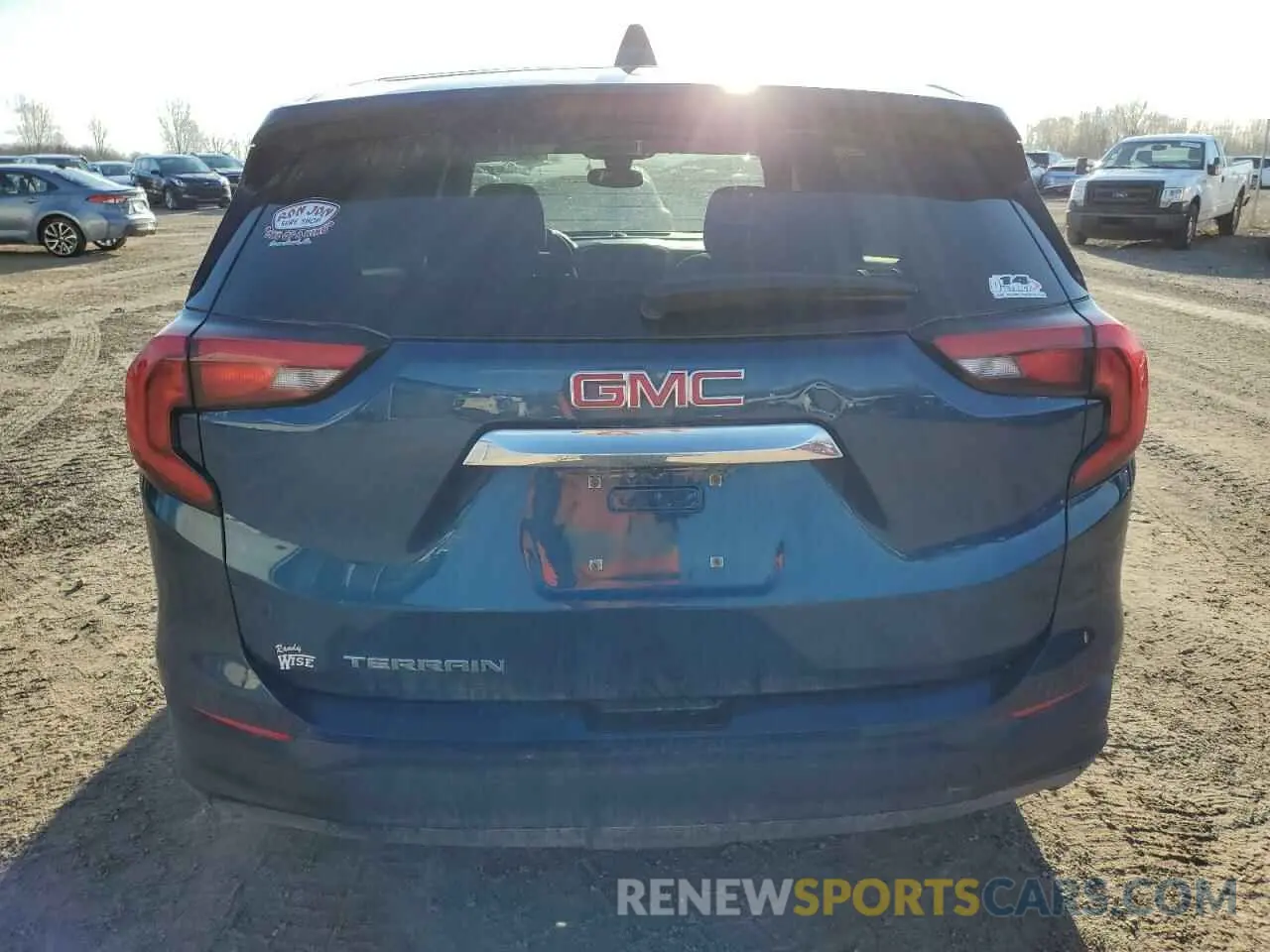 6 Photograph of a damaged car 3GKALMEV7LL173761 GMC TERRAIN 2020