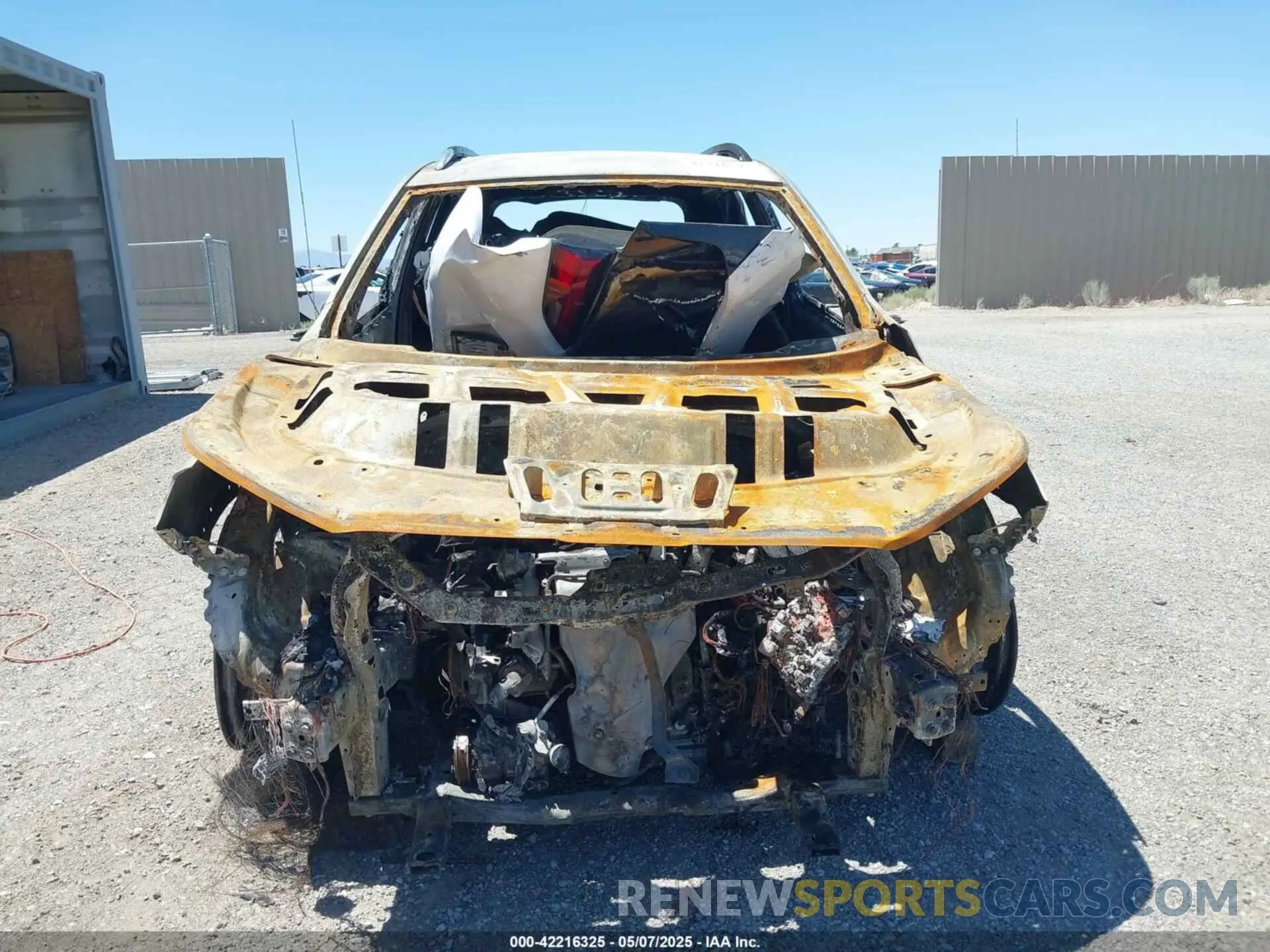 6 Photograph of a damaged car 3GKALMEV7LL284018 GMC TERRAIN 2020