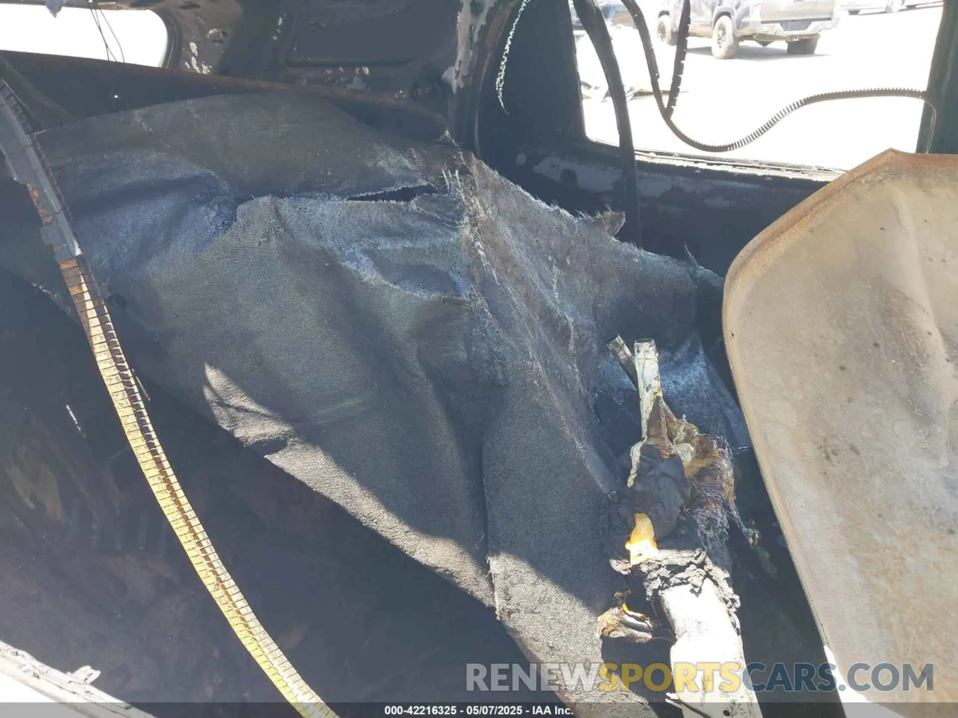 8 Photograph of a damaged car 3GKALMEV7LL284018 GMC TERRAIN 2020
