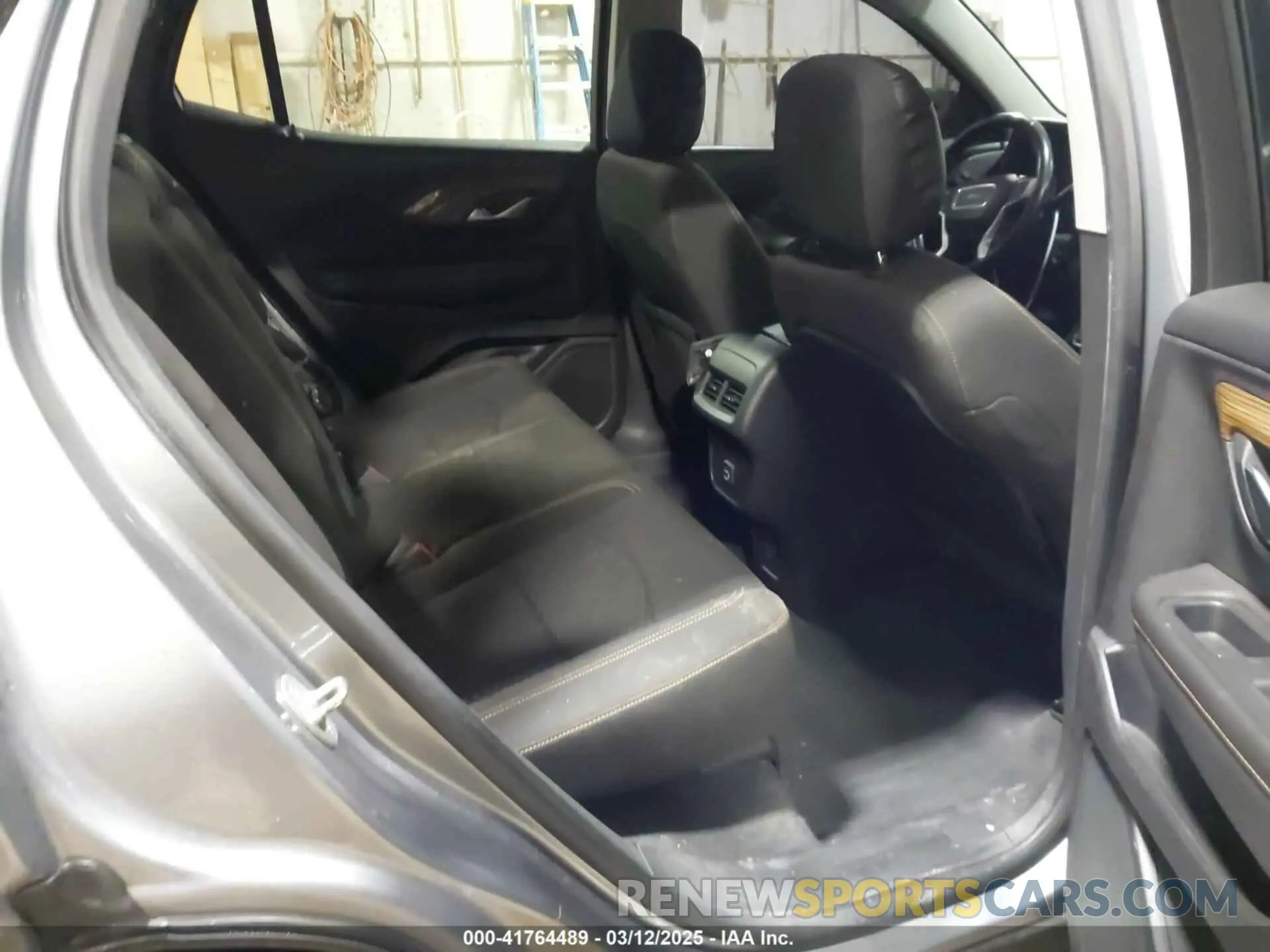8 Photograph of a damaged car 3GKALMEV8LL139974 GMC TERRAIN 2020