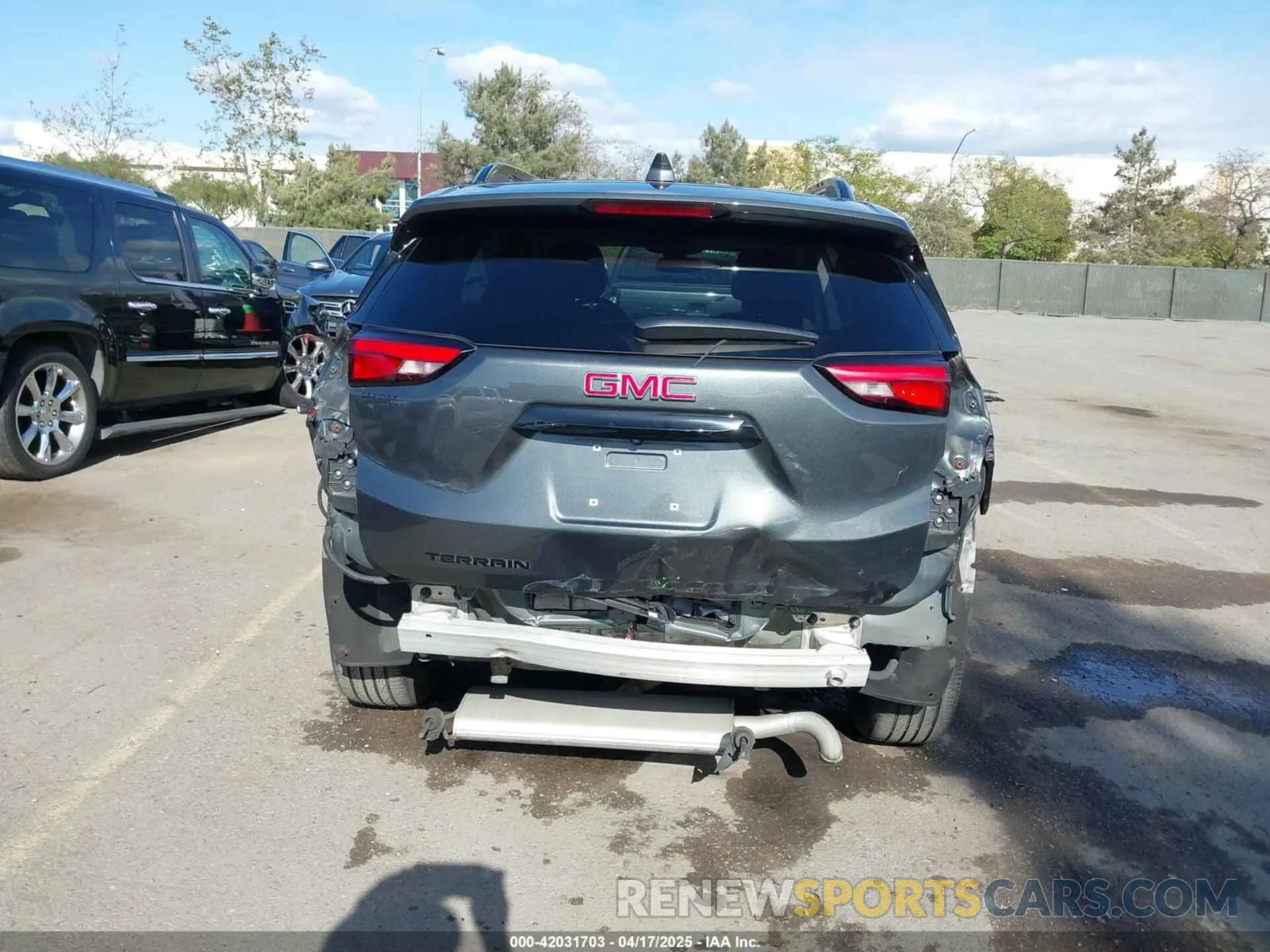 6 Photograph of a damaged car 3GKALMEV8LL157133 GMC TERRAIN 2020