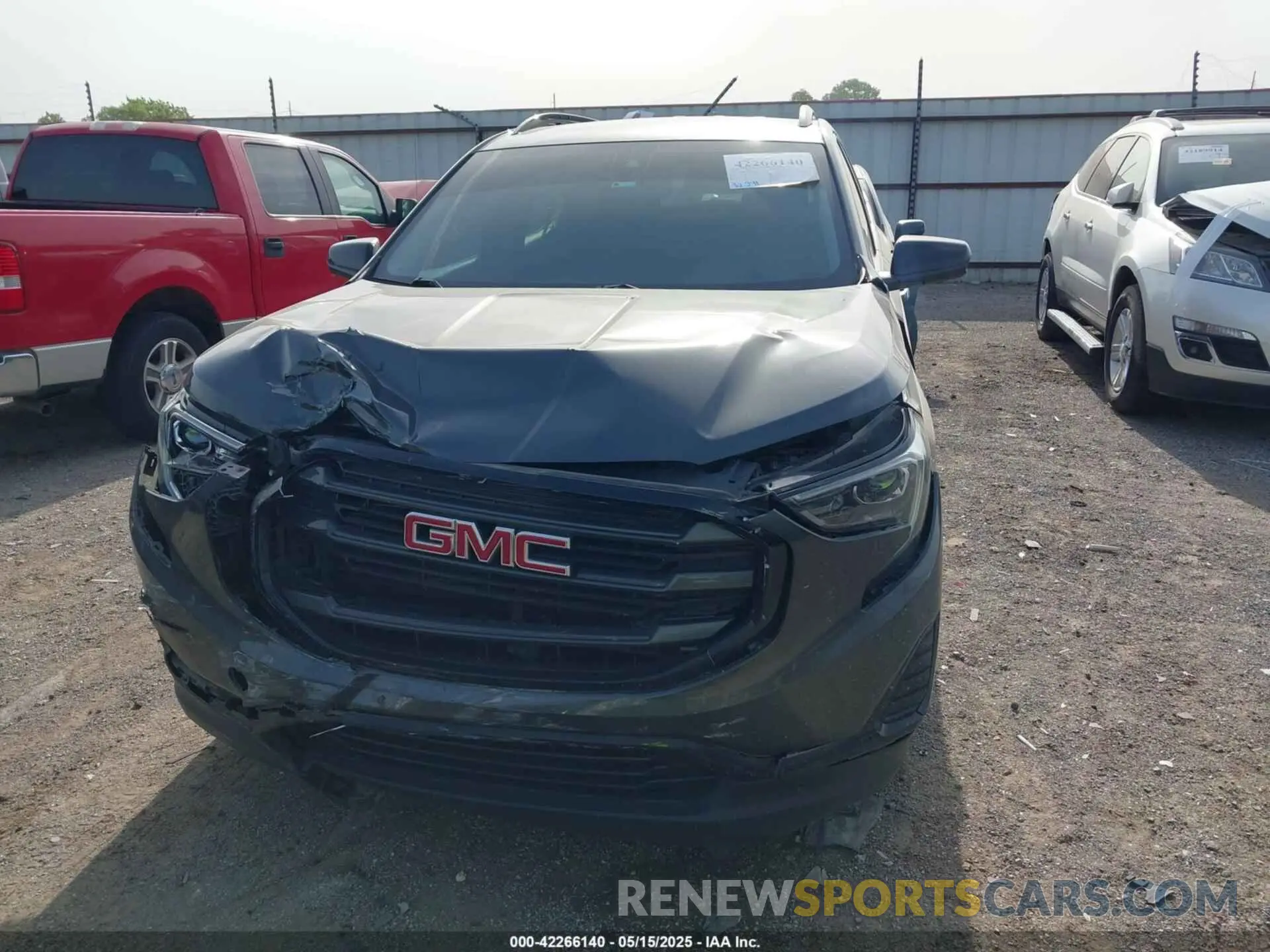 12 Photograph of a damaged car 3GKALMEV8LL186664 GMC TERRAIN 2020